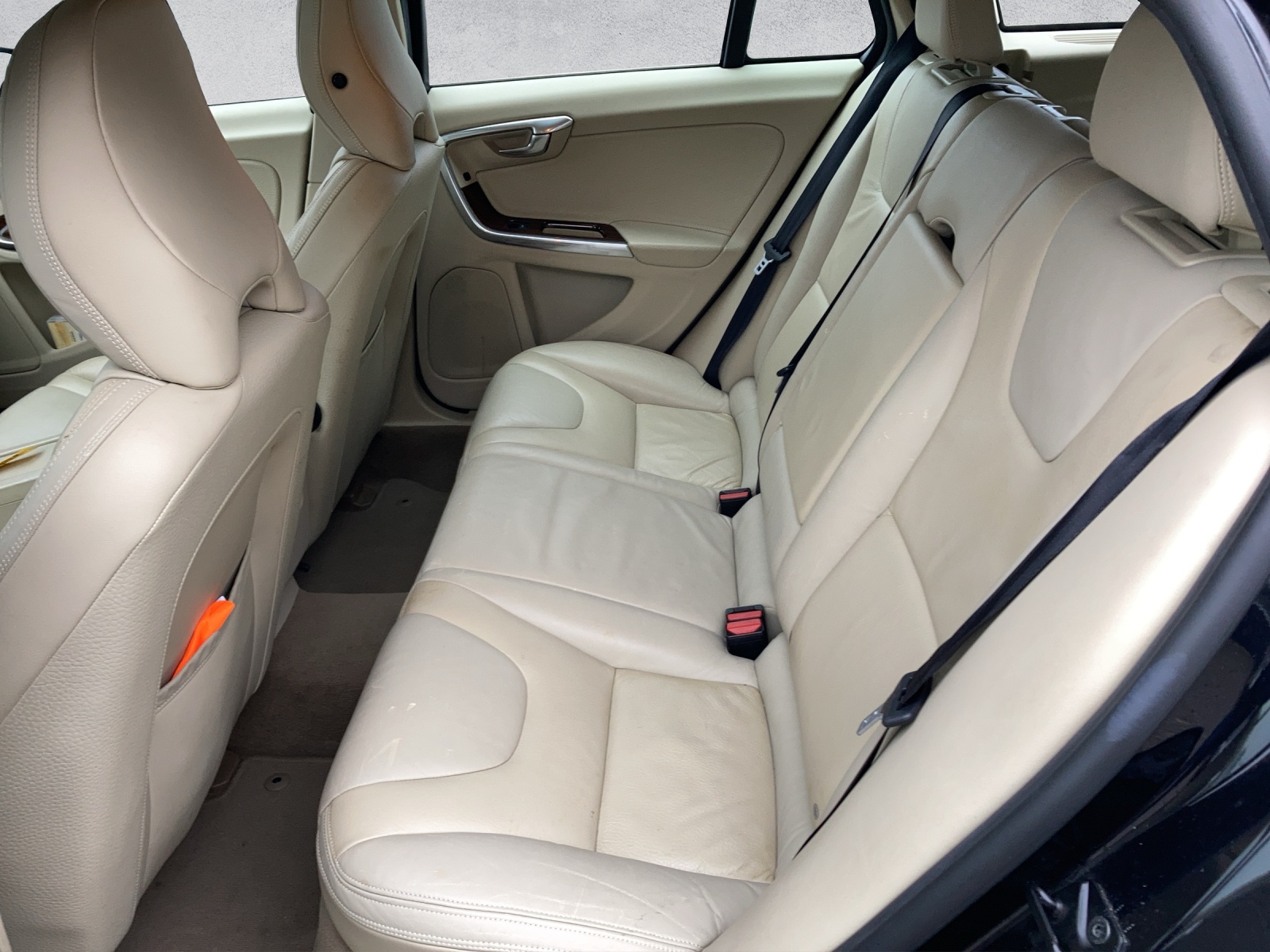 VOLVO V60 T6 AWD Summum Geartronic-image-7