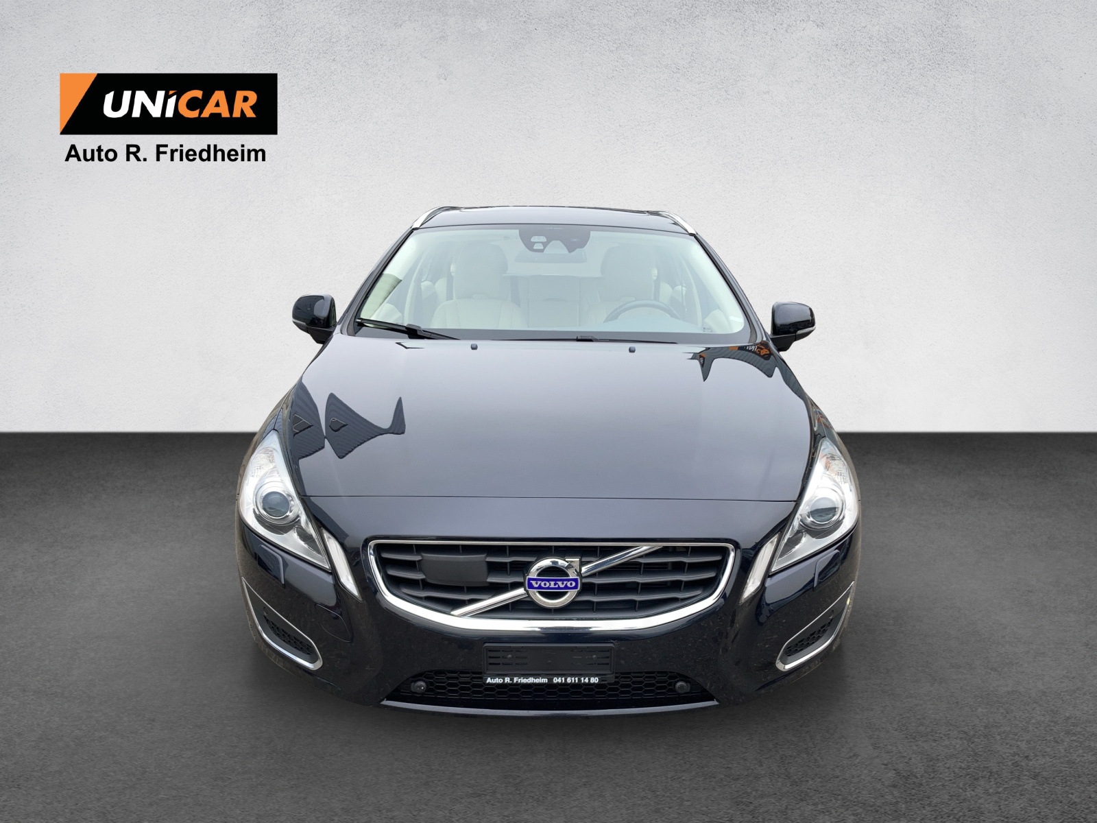 VOLVO V60 T6 AWD Summum Geartronic-image-1