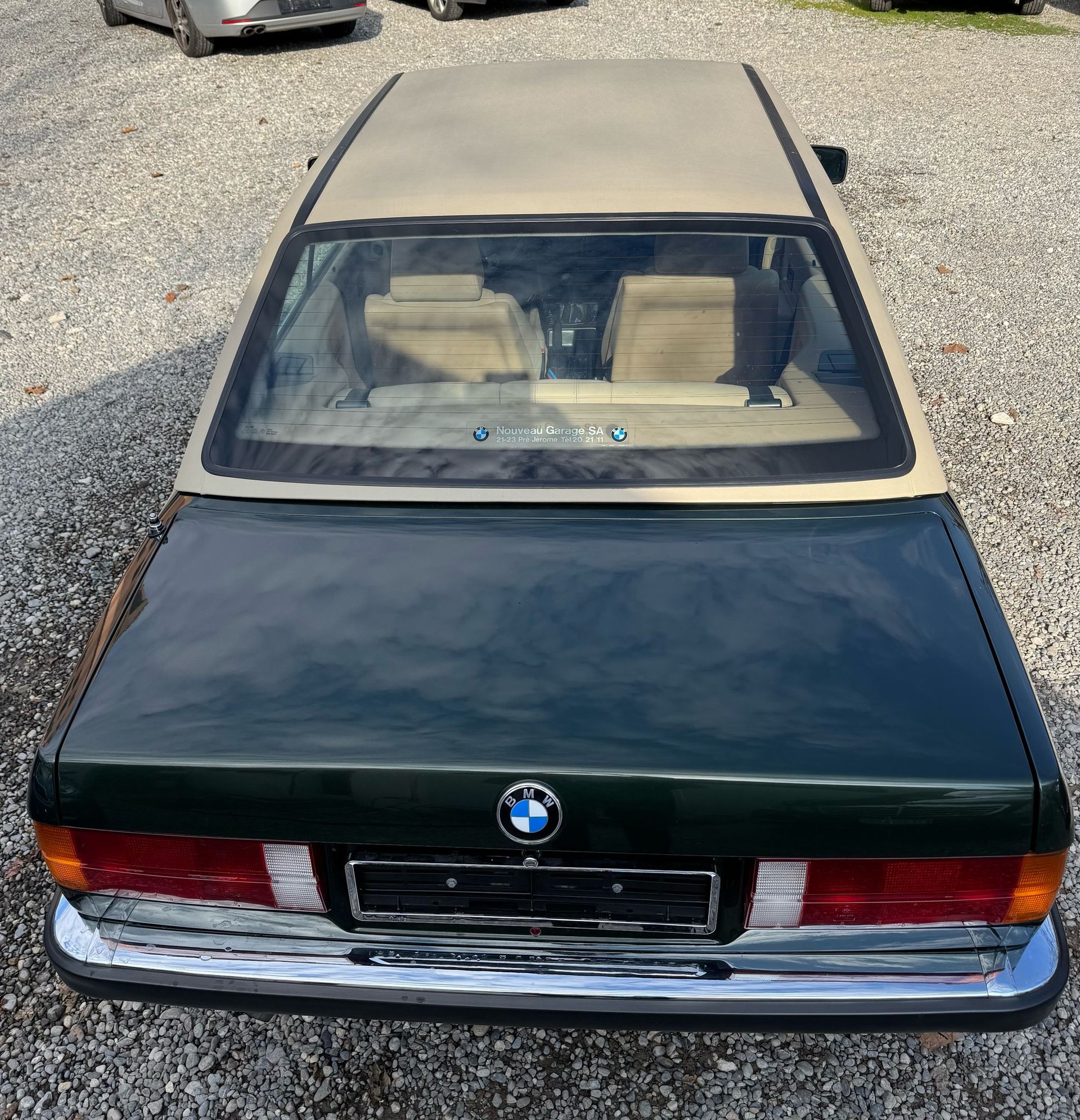 BMW 325i Cabrio-image-9