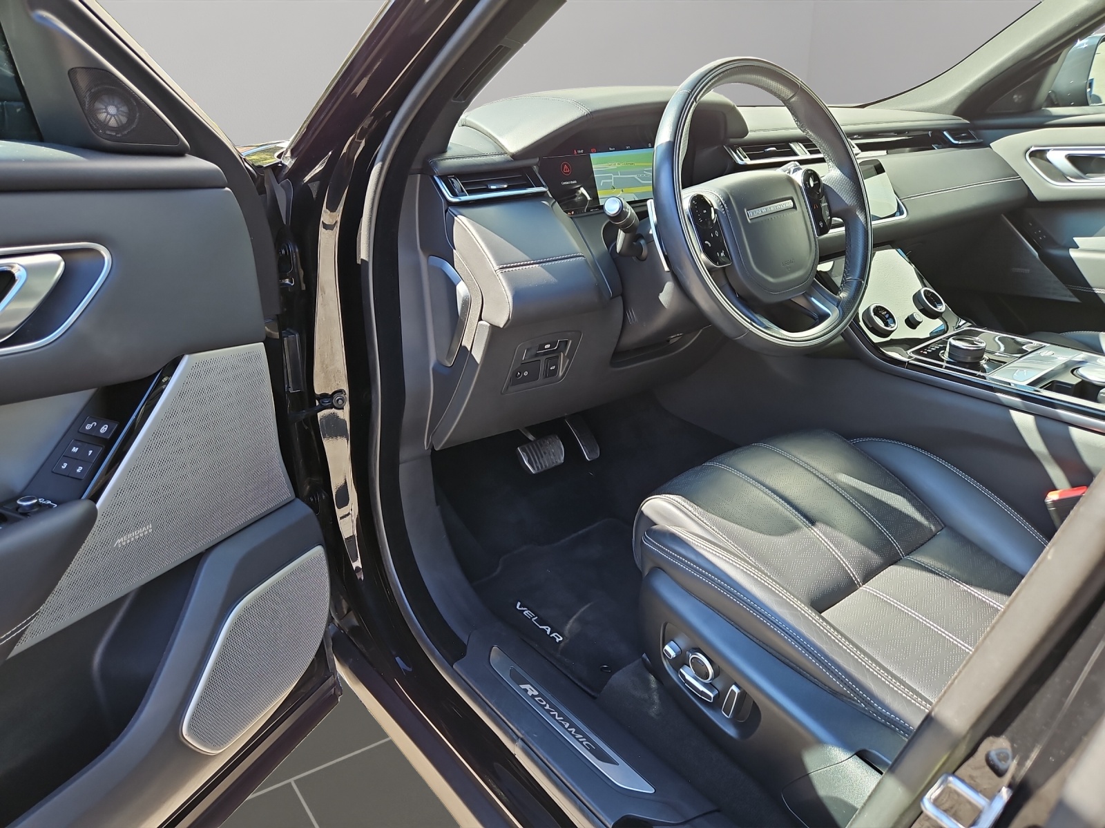 LAND ROVER Range Rover Velar R-Dynamic P 380 HSE Automatic-image-7