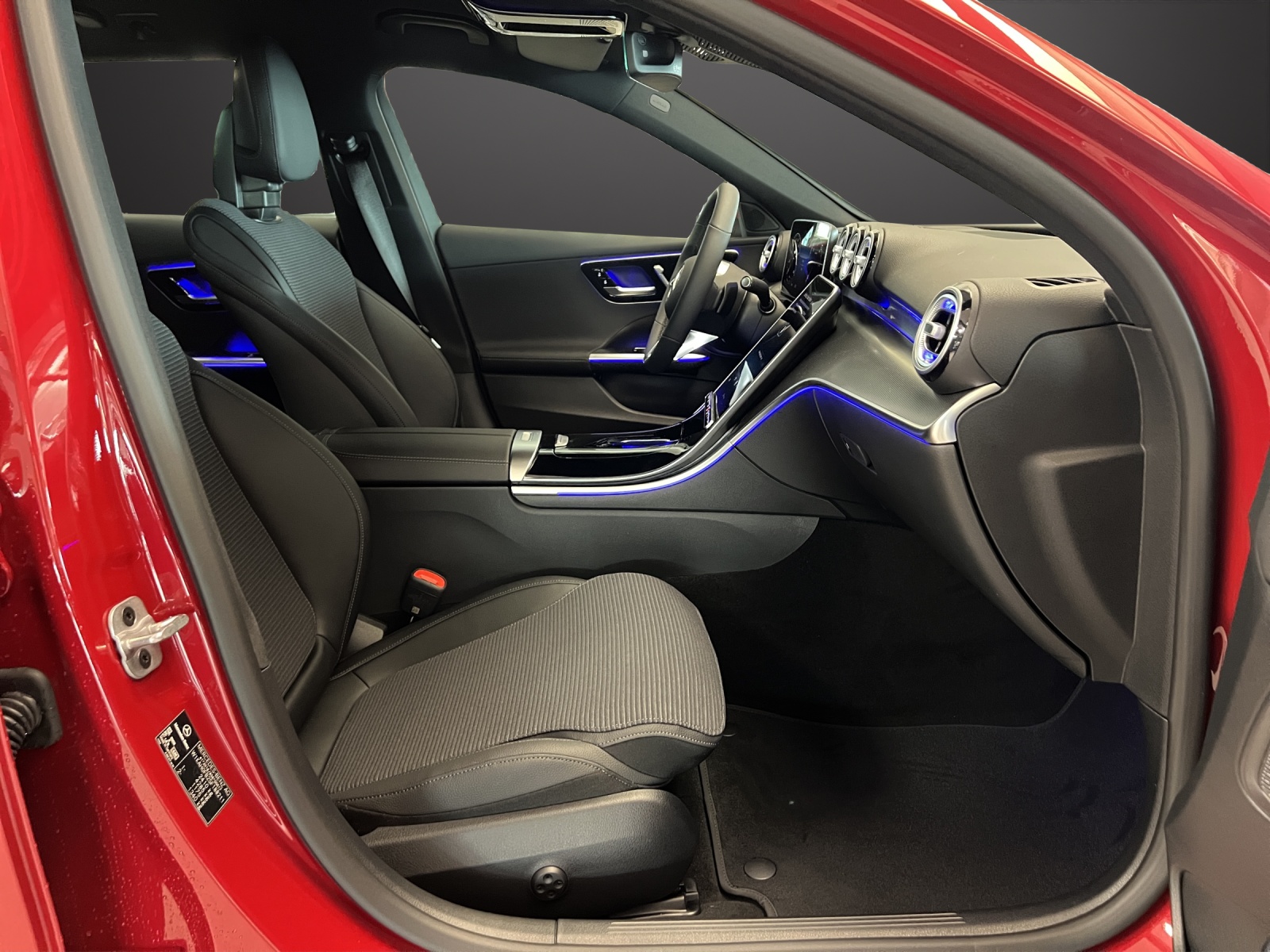 MERCEDES-BENZ C 220 d T 4 M Swiss Star-image-10