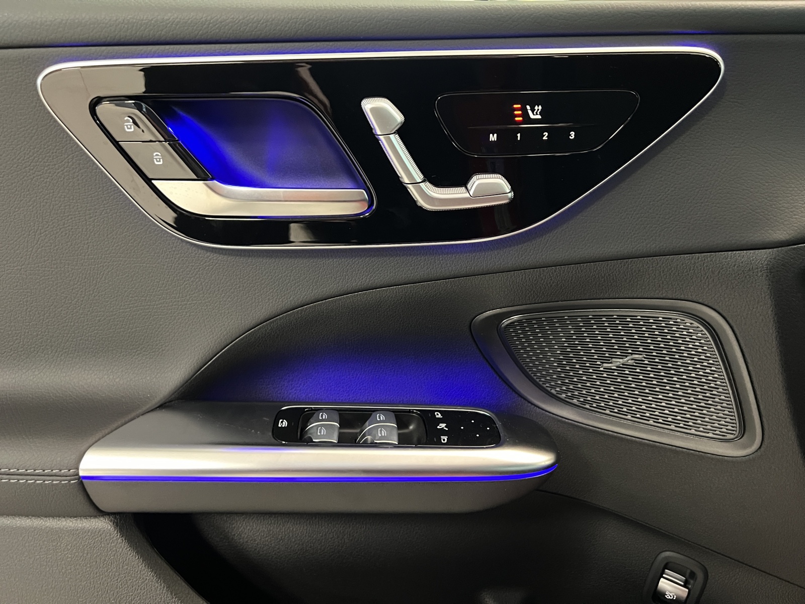 MERCEDES-BENZ C 220 d T 4 M Swiss Star-image-12