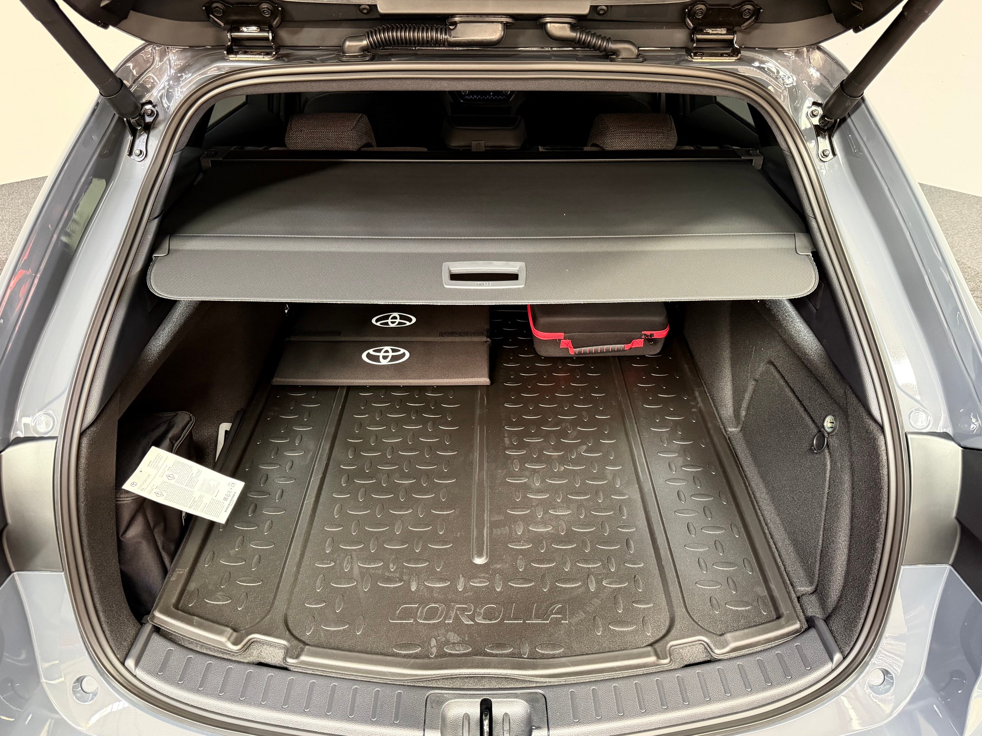 TOYOTA Corolla Touring Sports 2.0 HSD Trend e-CVT-image-11