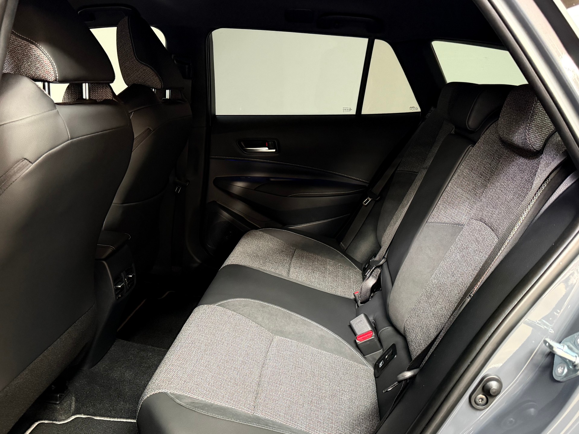 TOYOTA Corolla Touring Sports 2.0 HSD Trend e-CVT-image-19