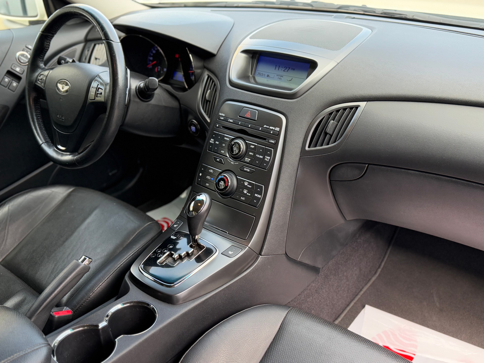 HYUNDAI Genesis 3.8 V6 Automatic-image-14