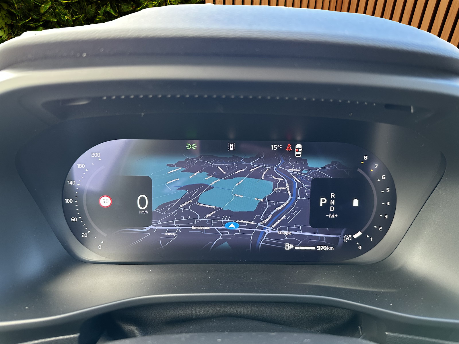 VOLVO XC40 2.0 B4 MH Ultra Dark-image-9