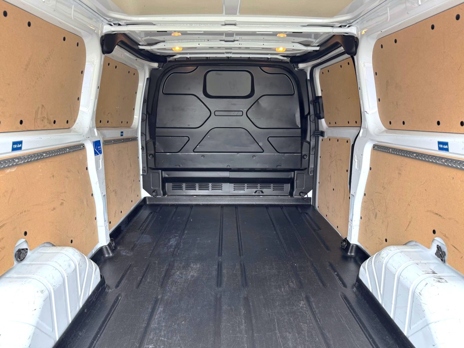FORD Transit Cust 300 L2 Tre AT-image-15