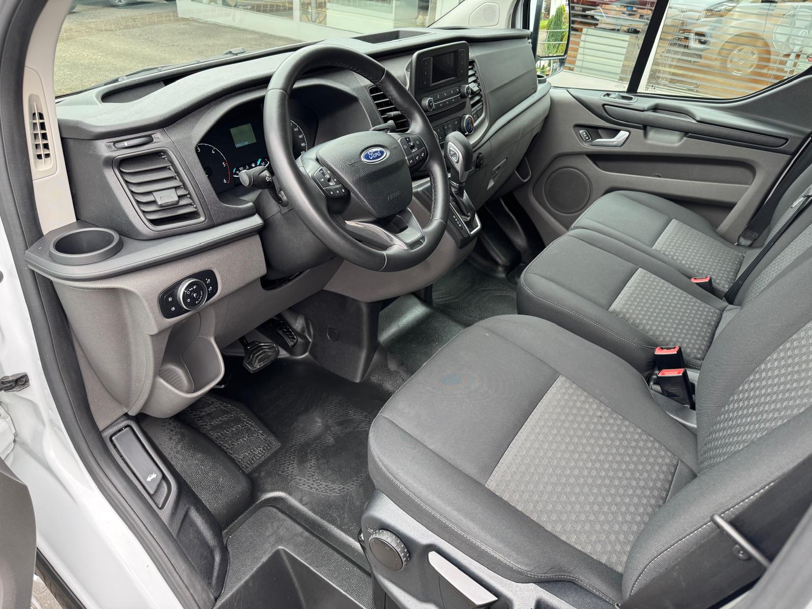 FORD Transit Cust 300 L2 Tre AT-image-1