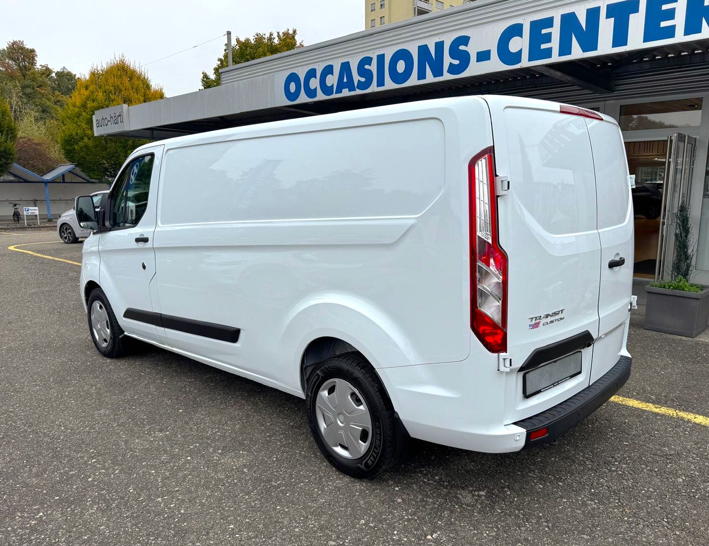 FORD Transit Cust 300 L2 Tre AT-image-12