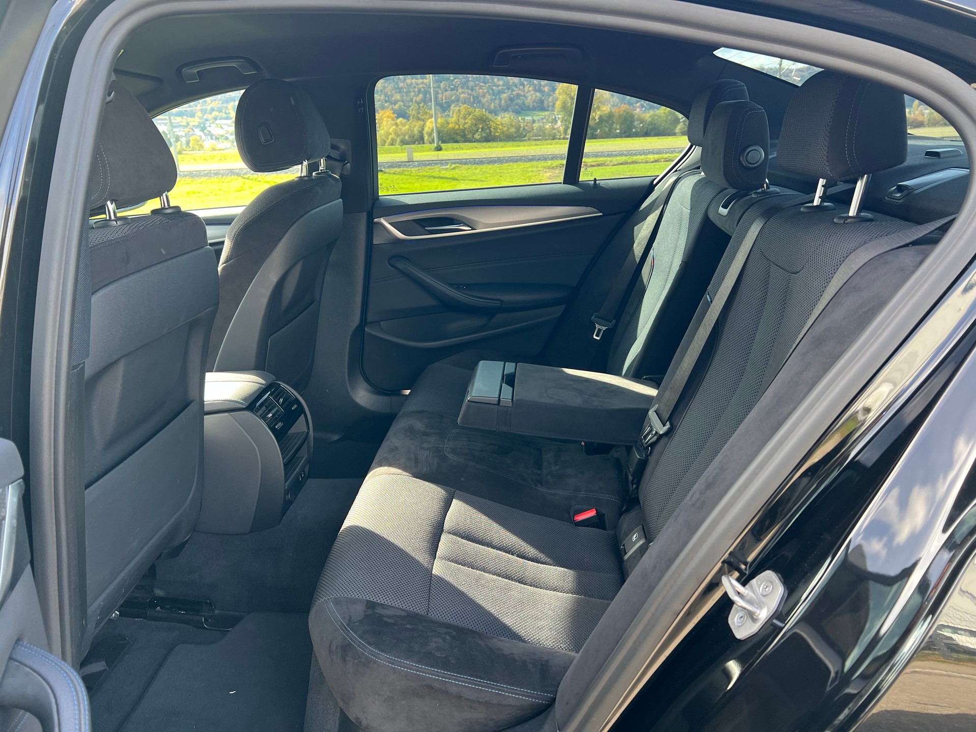 BMW 520d M Sport Edition Steptronic-image-28
