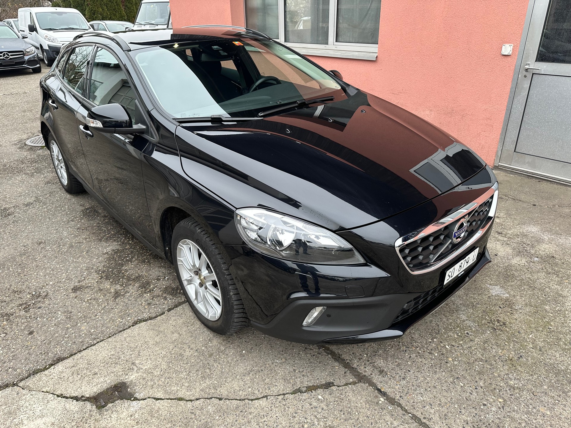 VOLVO V40 Cross Country T4 1.6 Summum Powershift-image-1