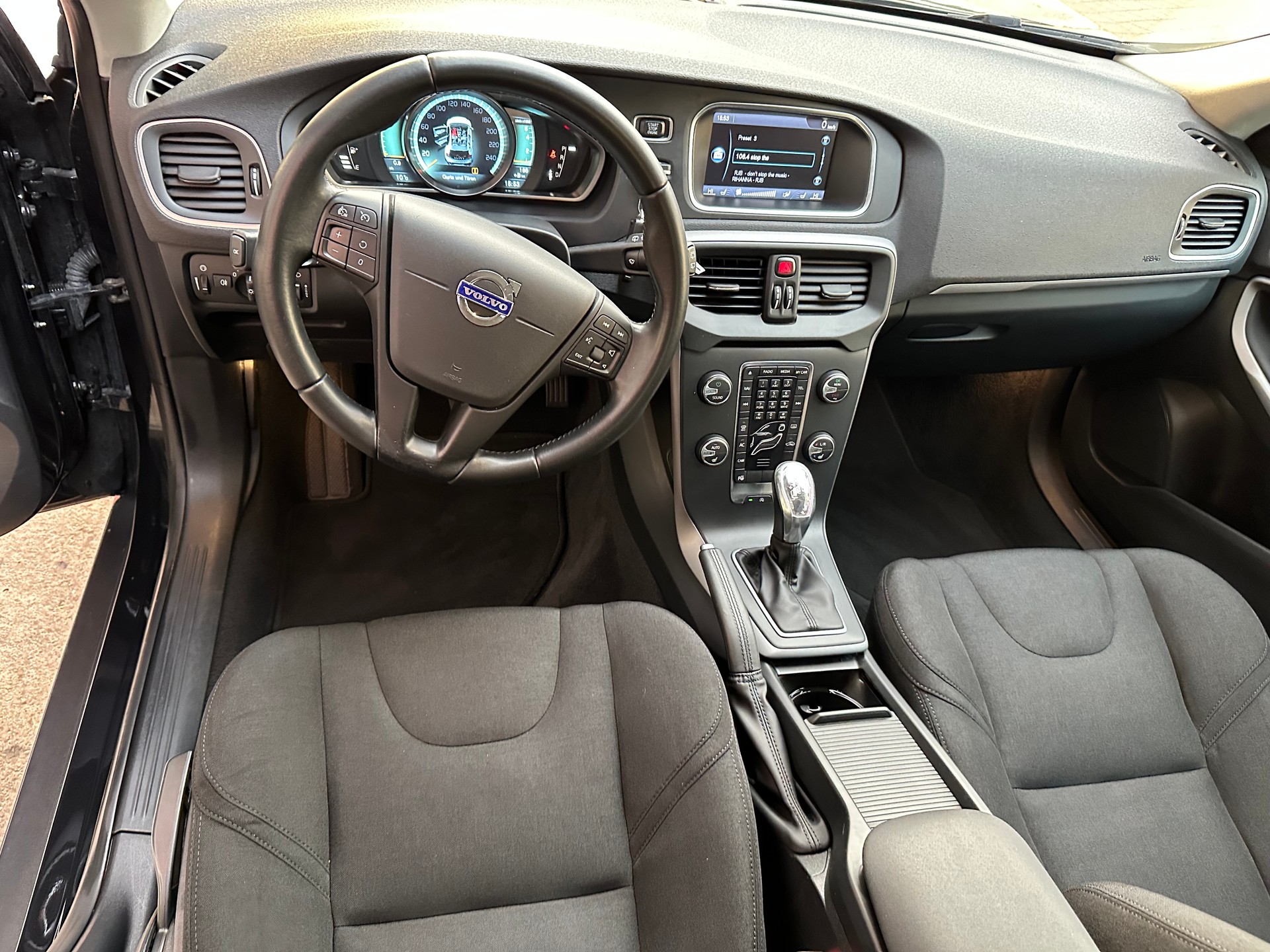VOLVO V40 Cross Country T4 1.6 Summum Powershift-image-7