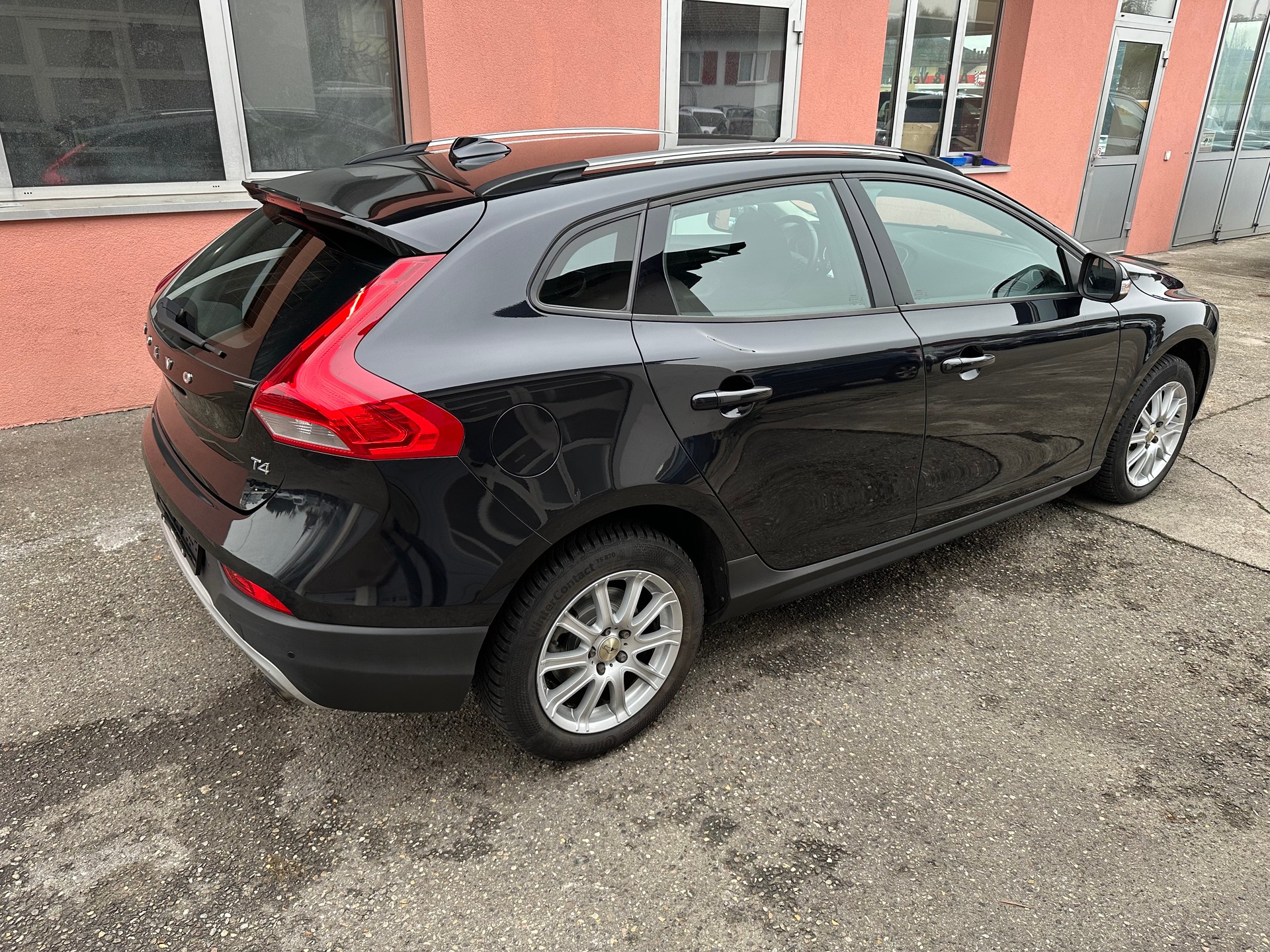 VOLVO V40 Cross Country T4 1.6 Summum Powershift-image-4