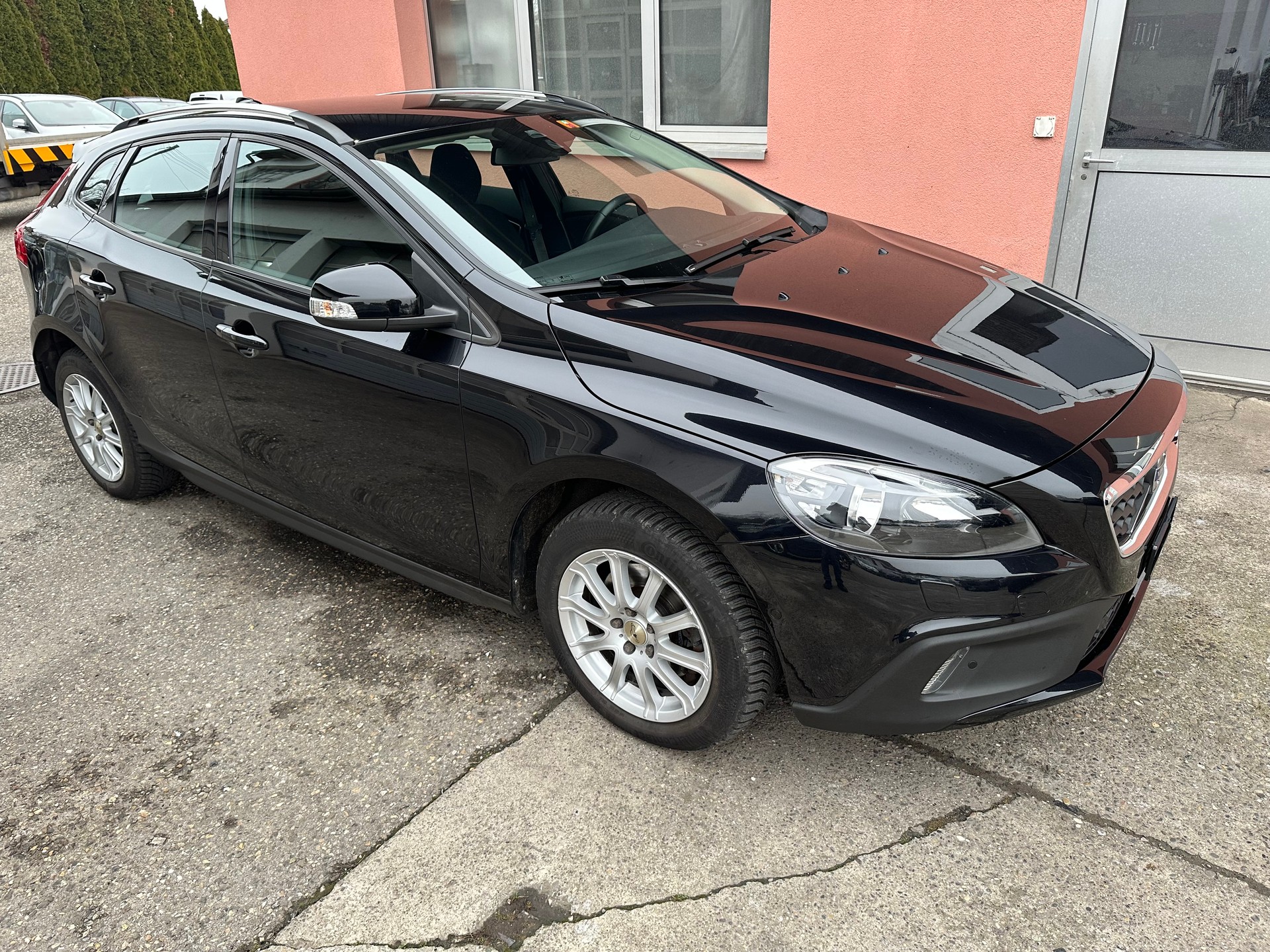 VOLVO V40 Cross Country T4 1.6 Summum Powershift-image-3