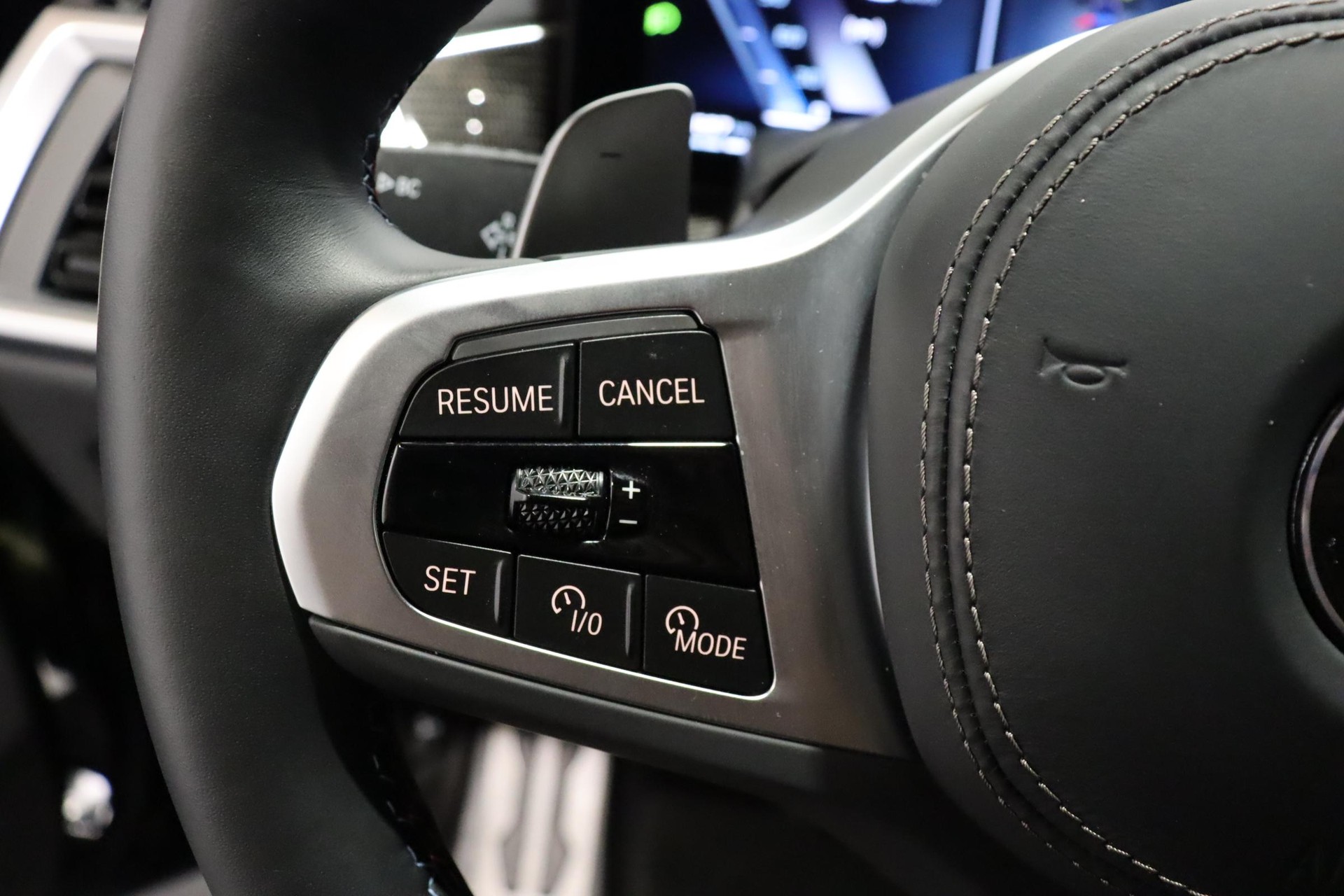 BMW X5 M60i xDrive-image-14