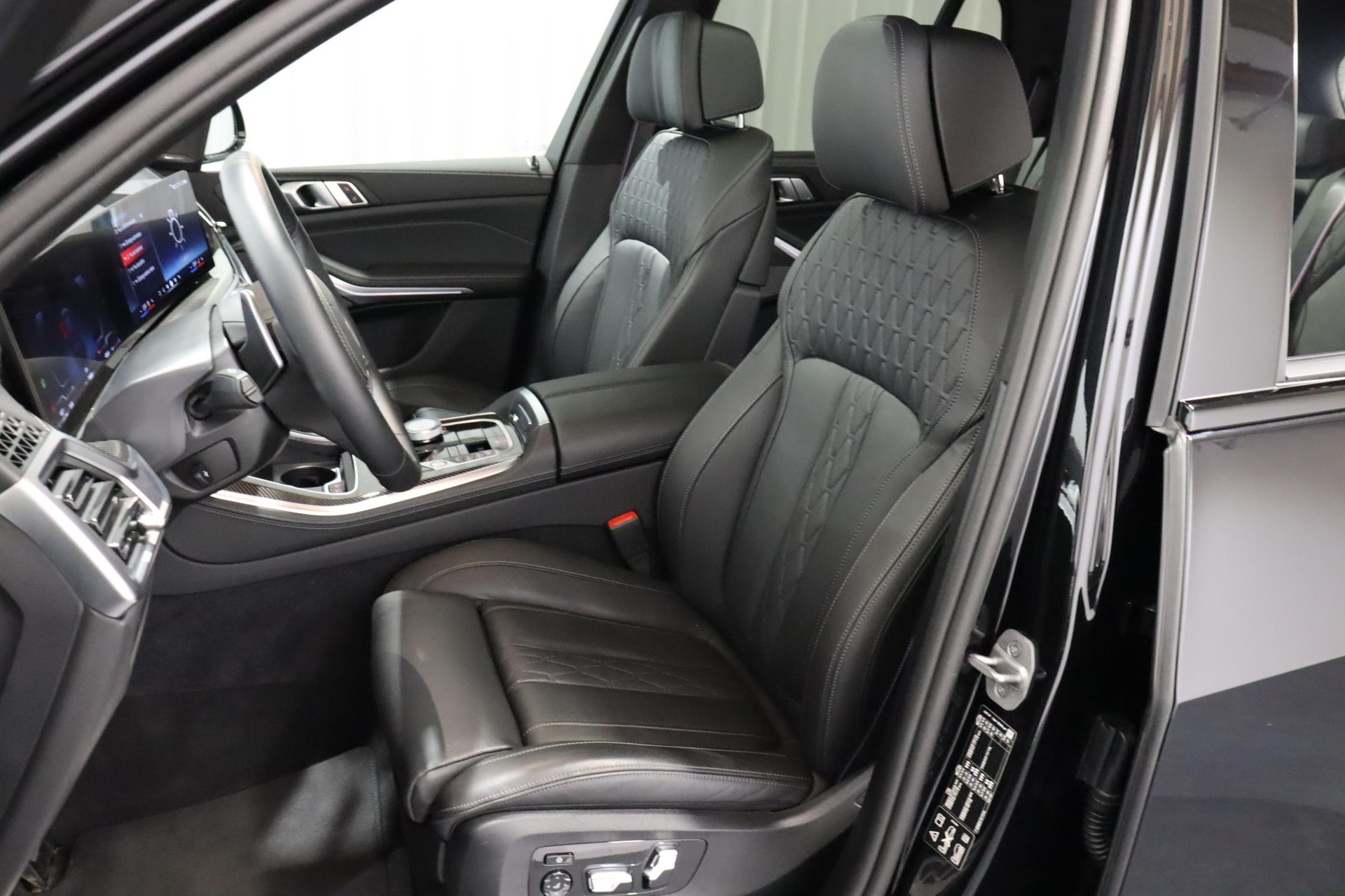 BMW X5 M60i xDrive-image-6