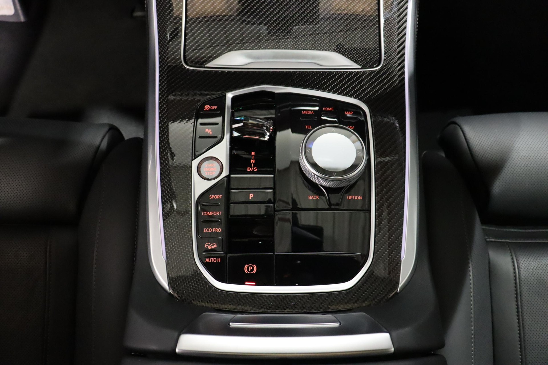 BMW X5 M60i xDrive-image-11