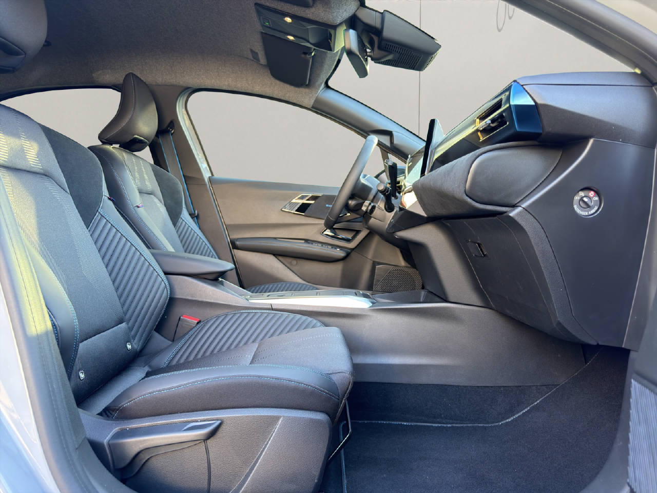 RENAULT Clio 1.8 E-Tech esprit Alpine-image-8