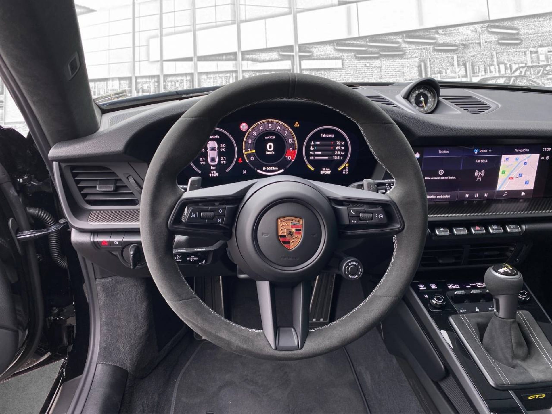 PORSCHE 911 GT3-image-14