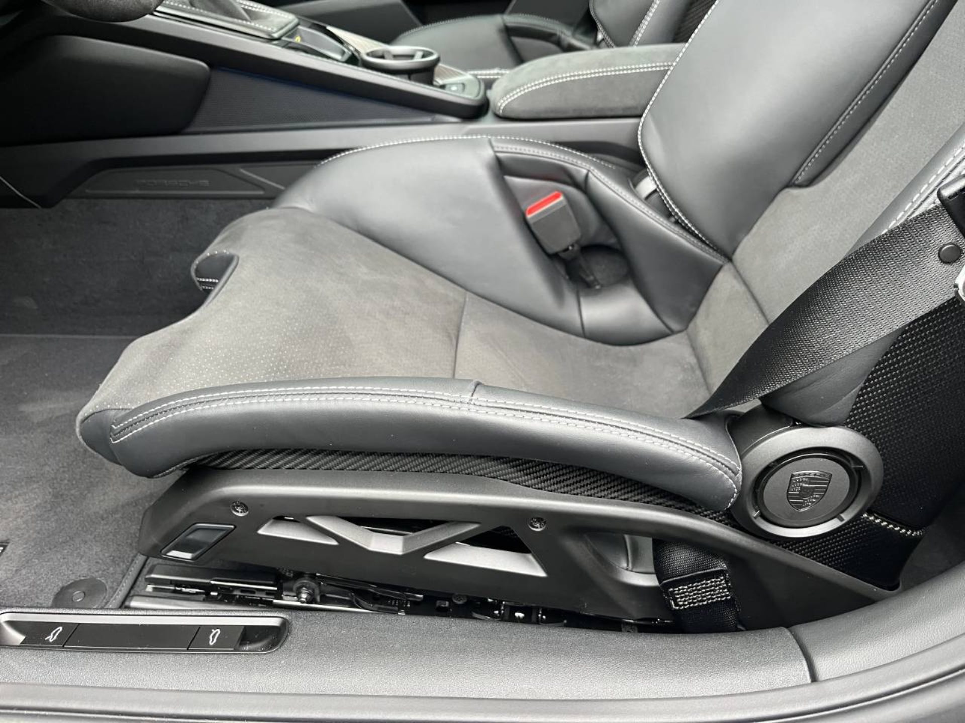 PORSCHE 911 GT3-image-19