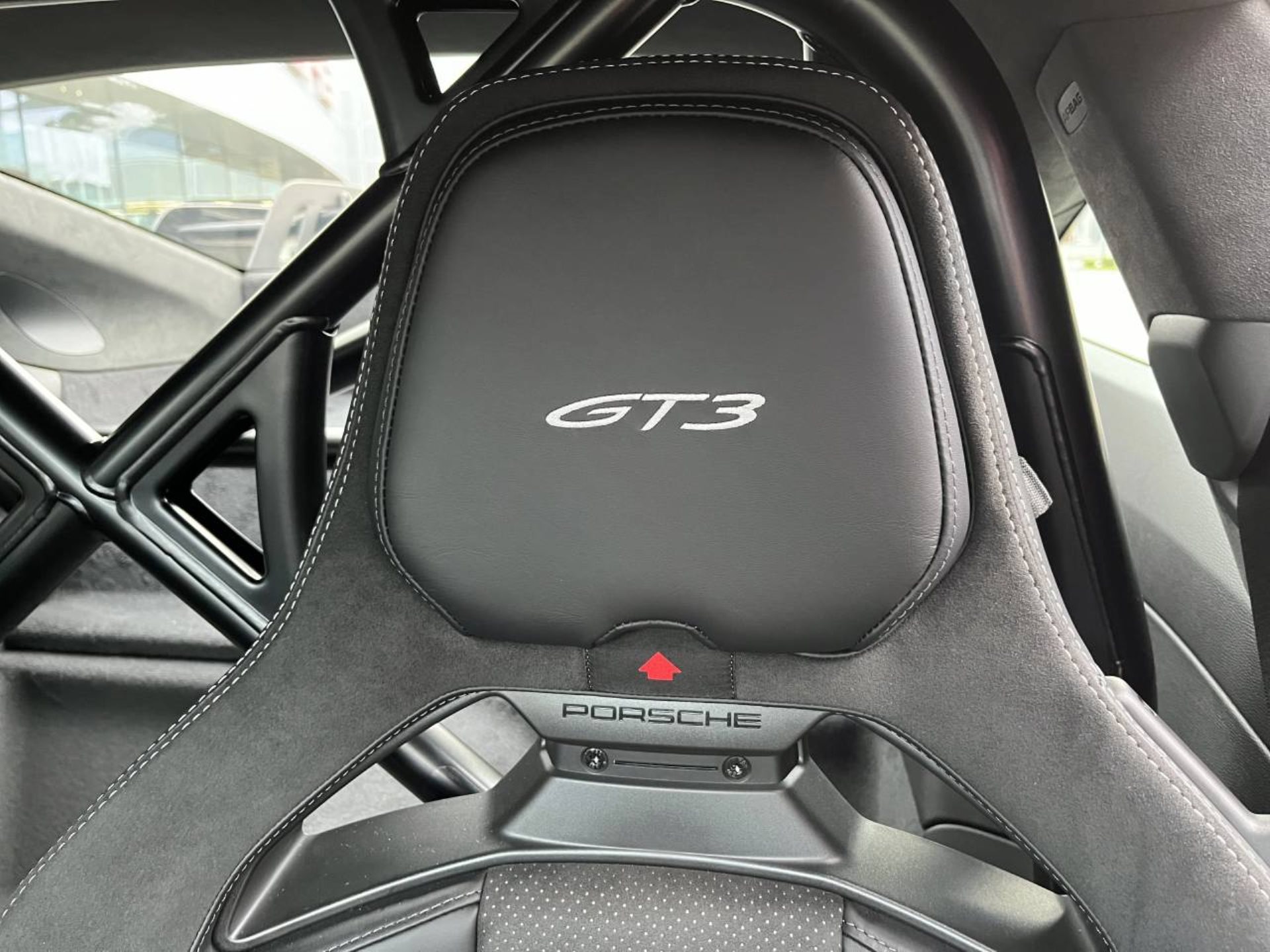 PORSCHE 911 GT3-image-21