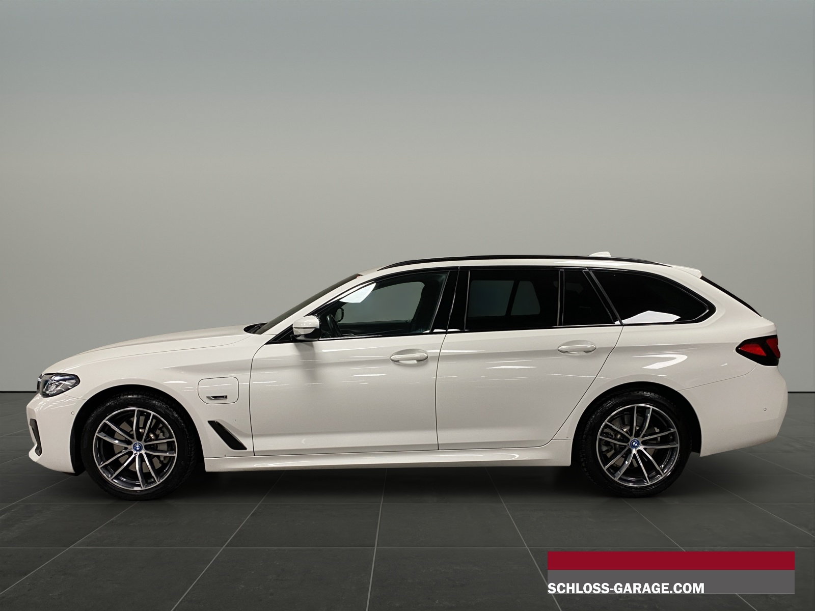 BMW 530 e xDrive Touring M-image-1