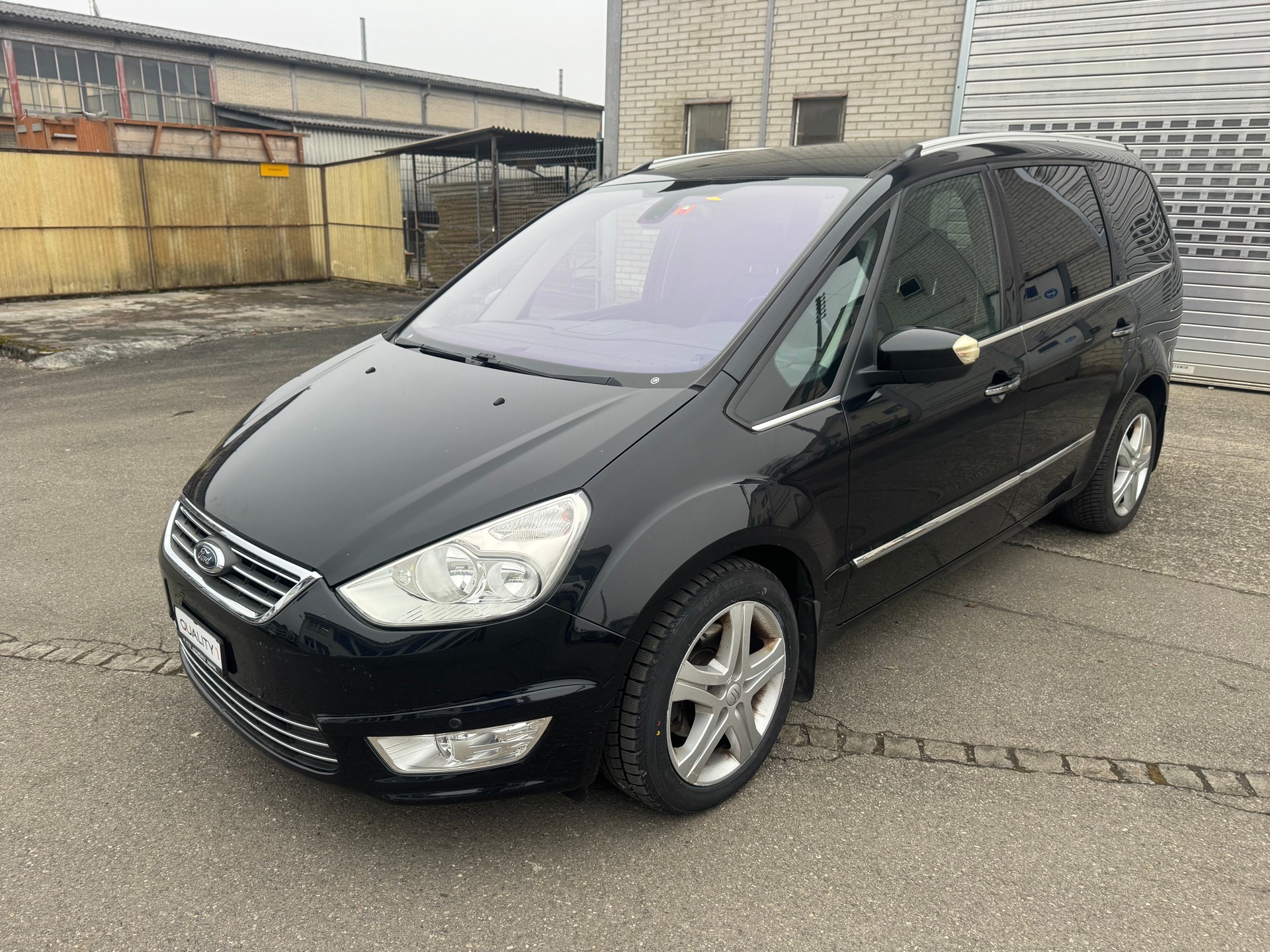 FORD Galaxy 2.0 TDCi Titanium PowerShift-image-2