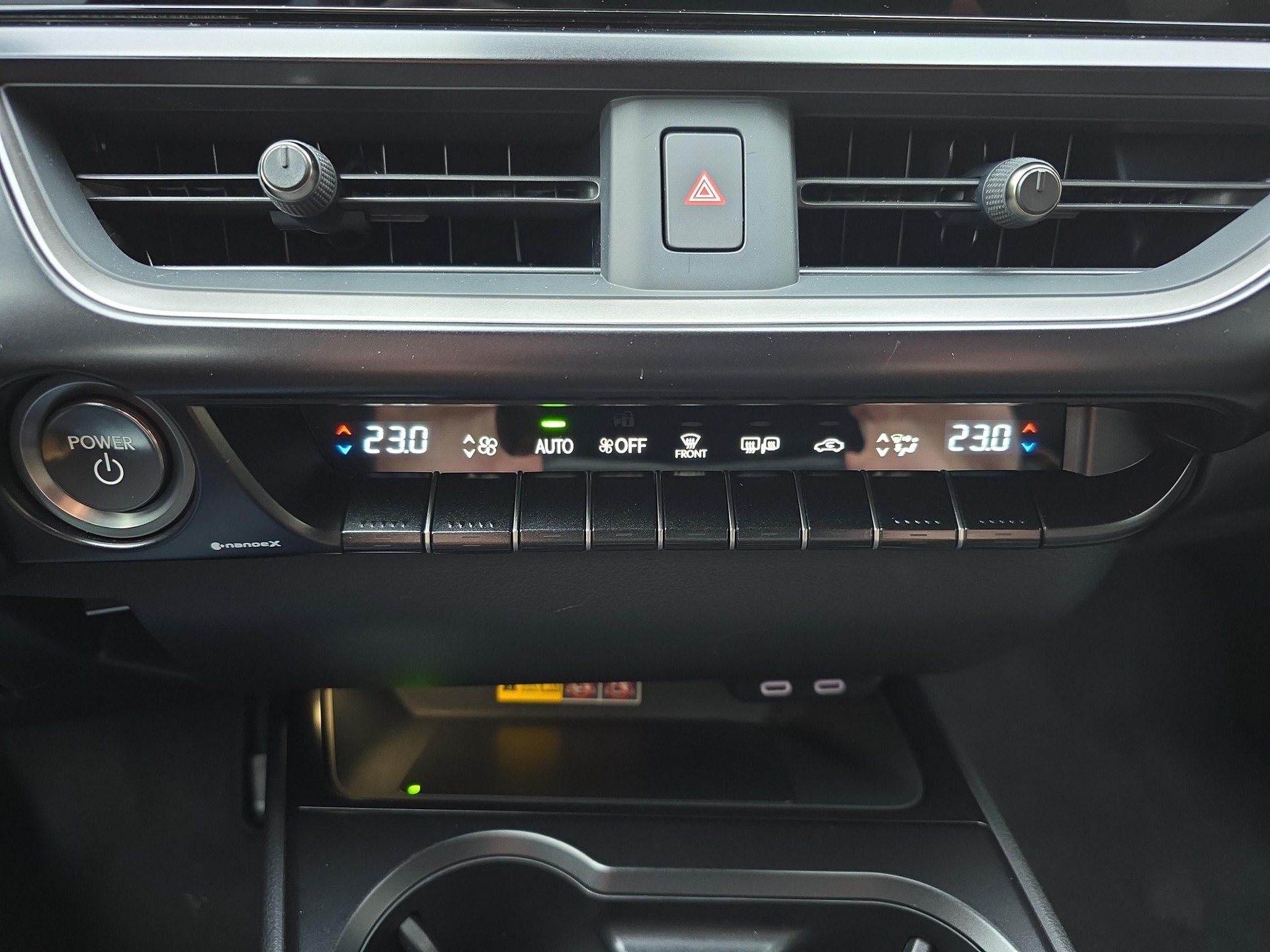LEXUS UX 250h Comfort-image-15