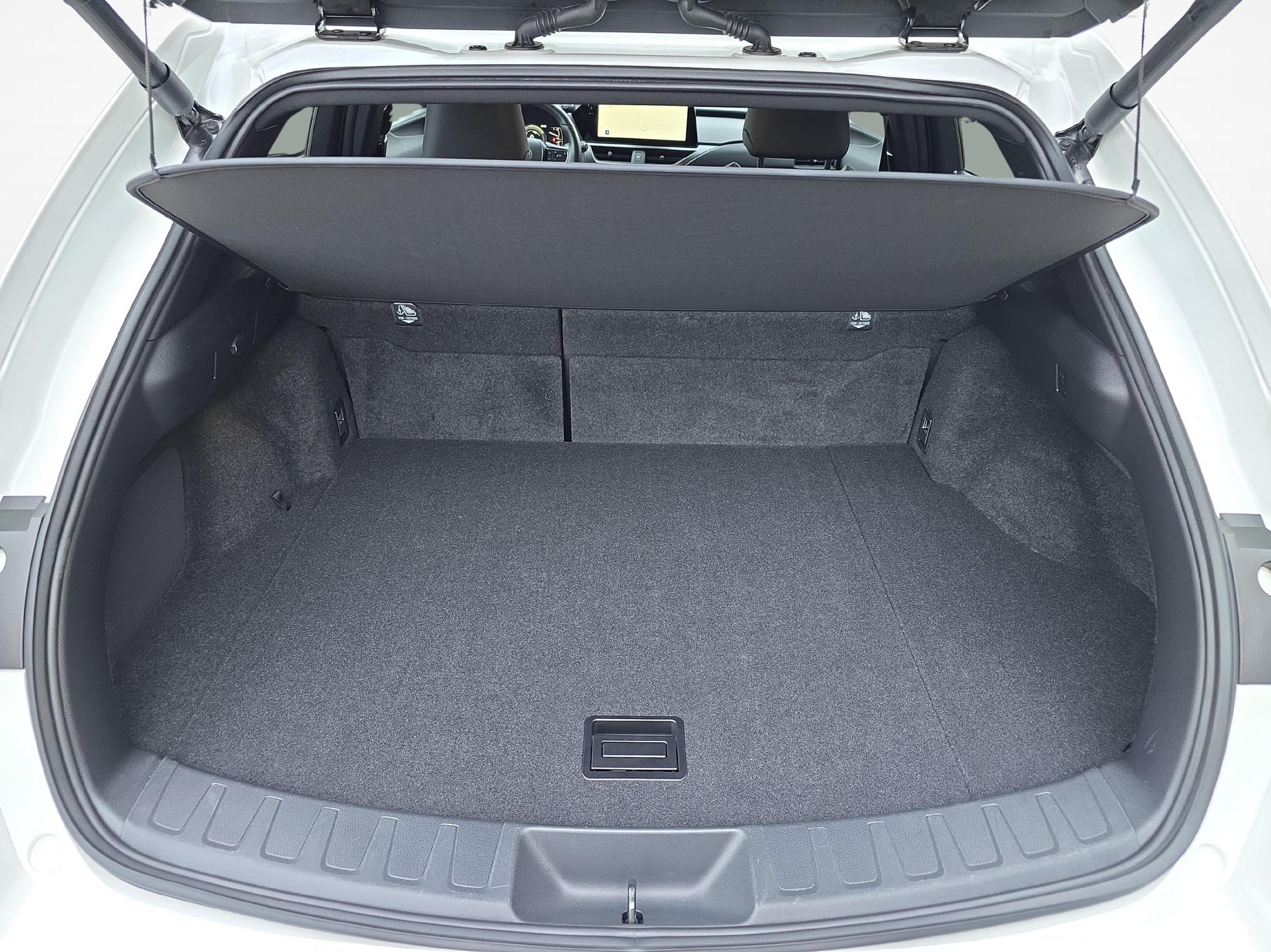 LEXUS UX 250h Comfort-image-11