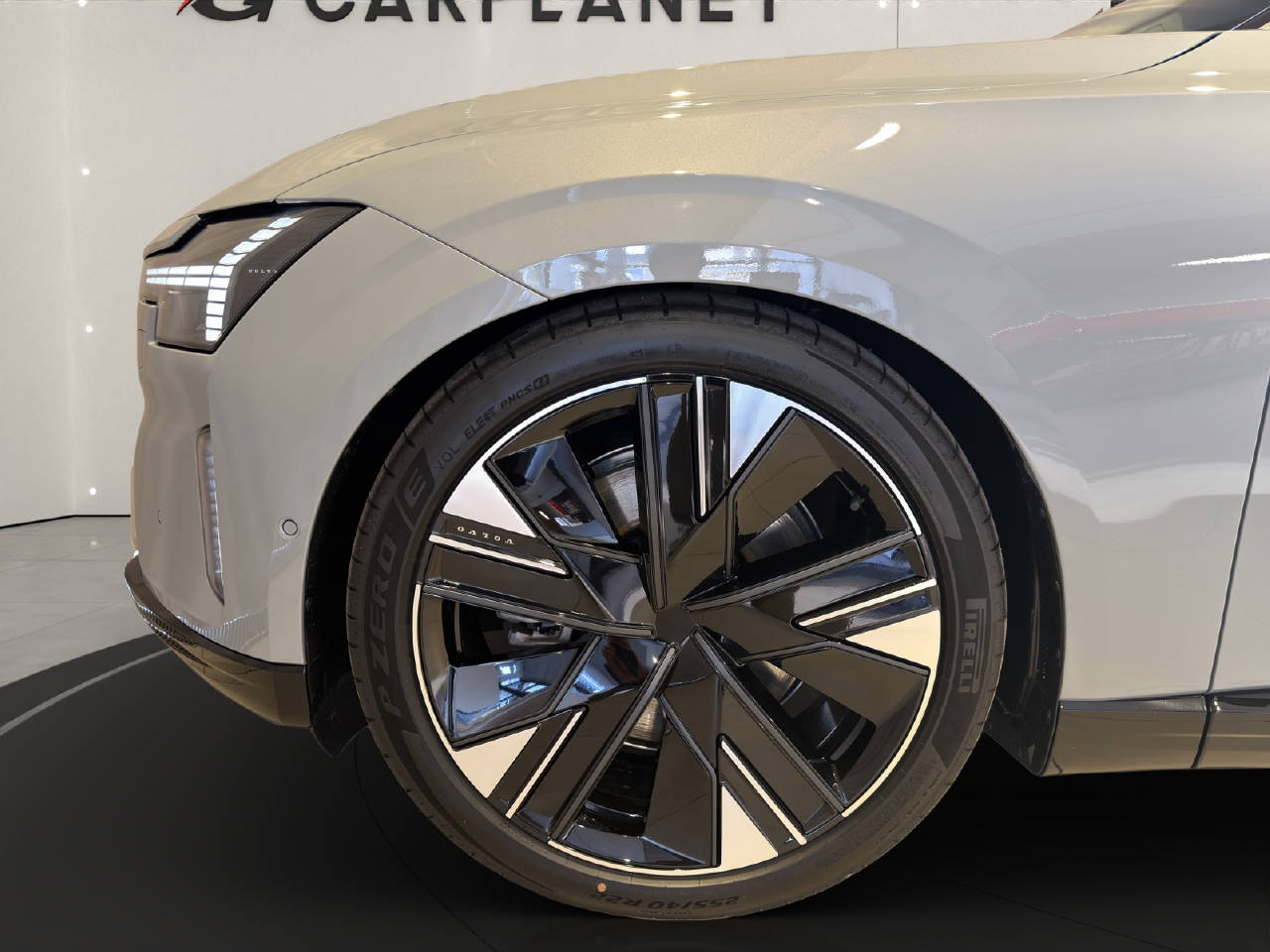 VOLVO ES90 Ultra-image-13