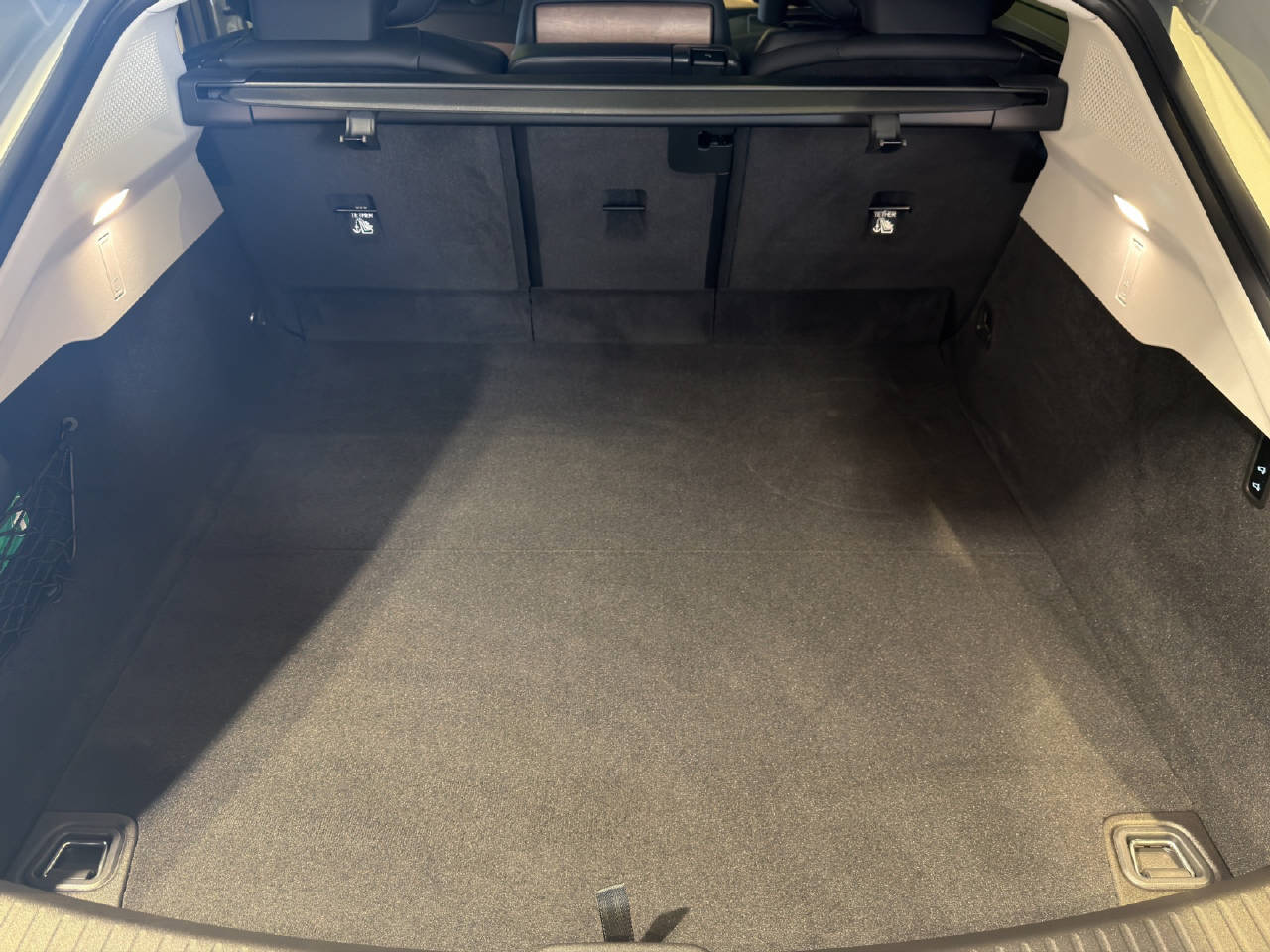 VOLVO ES90 Ultra-image-6