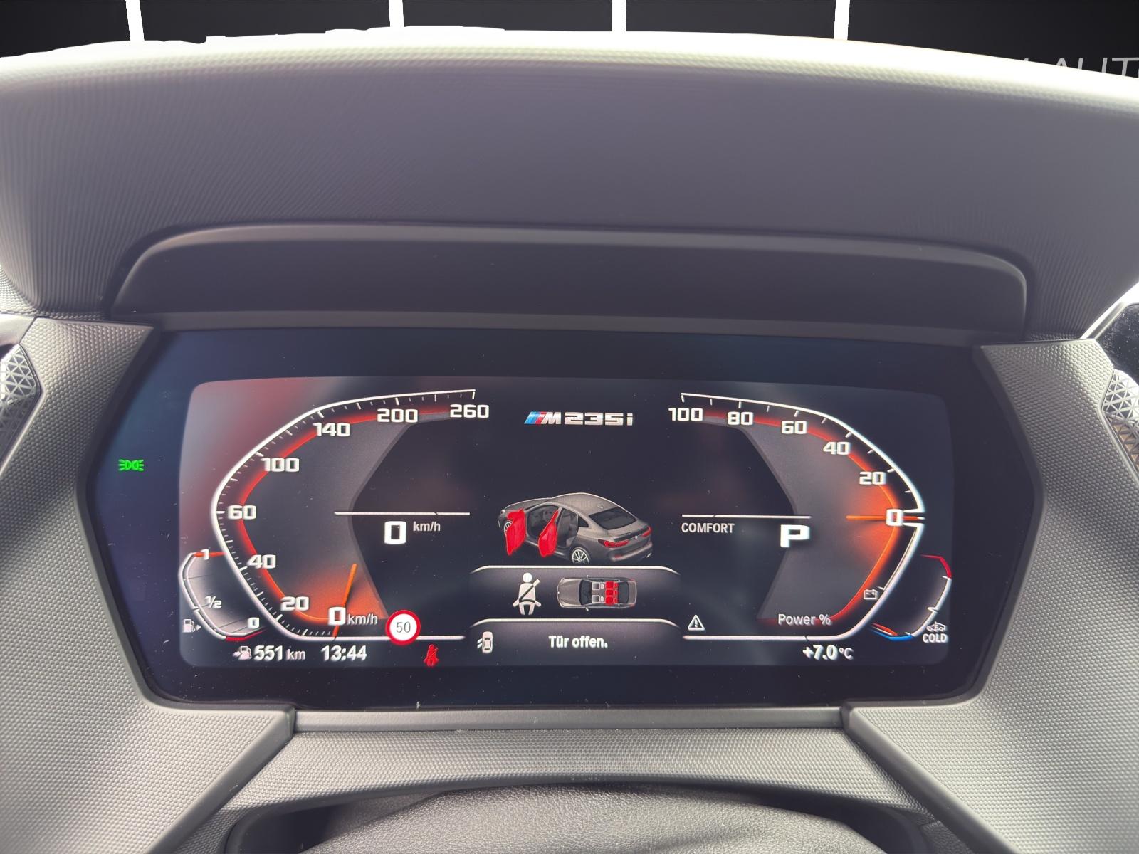 BMW M235i xDrive Gran Coupé-image-15