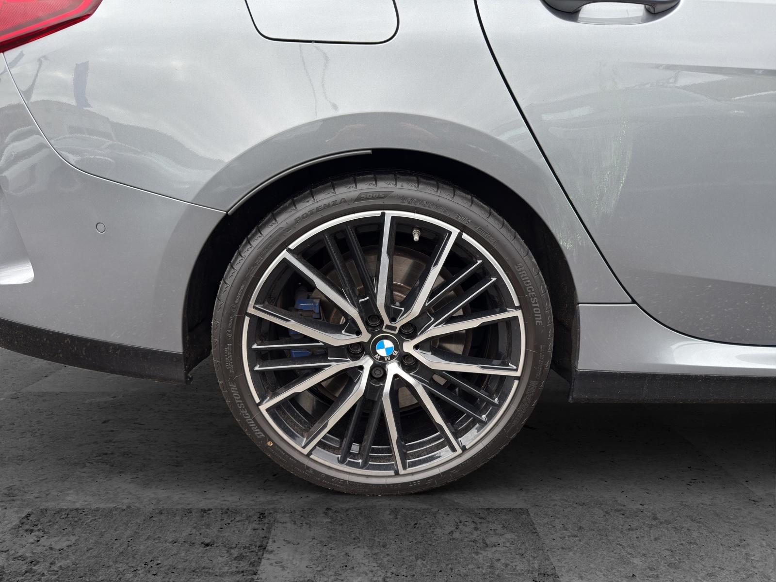 BMW M235i xDrive Gran Coupé-image-8