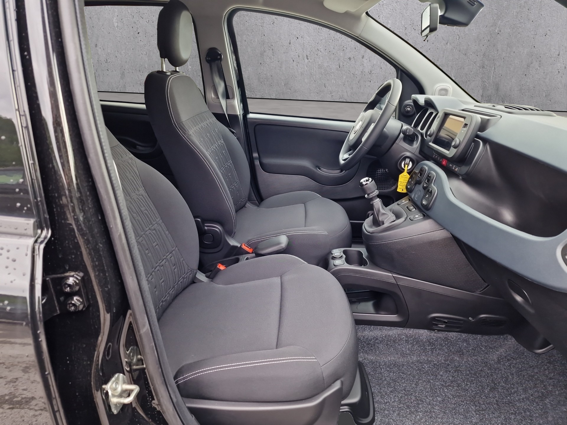 FIAT PANDA 1.0 Hybrid Cross-image-10