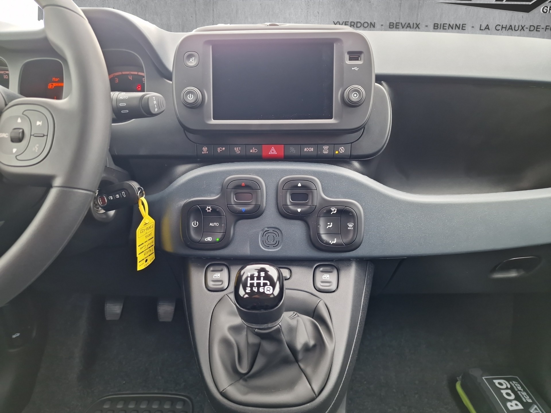 FIAT PANDA 1.0 Hybrid Cross-image-9