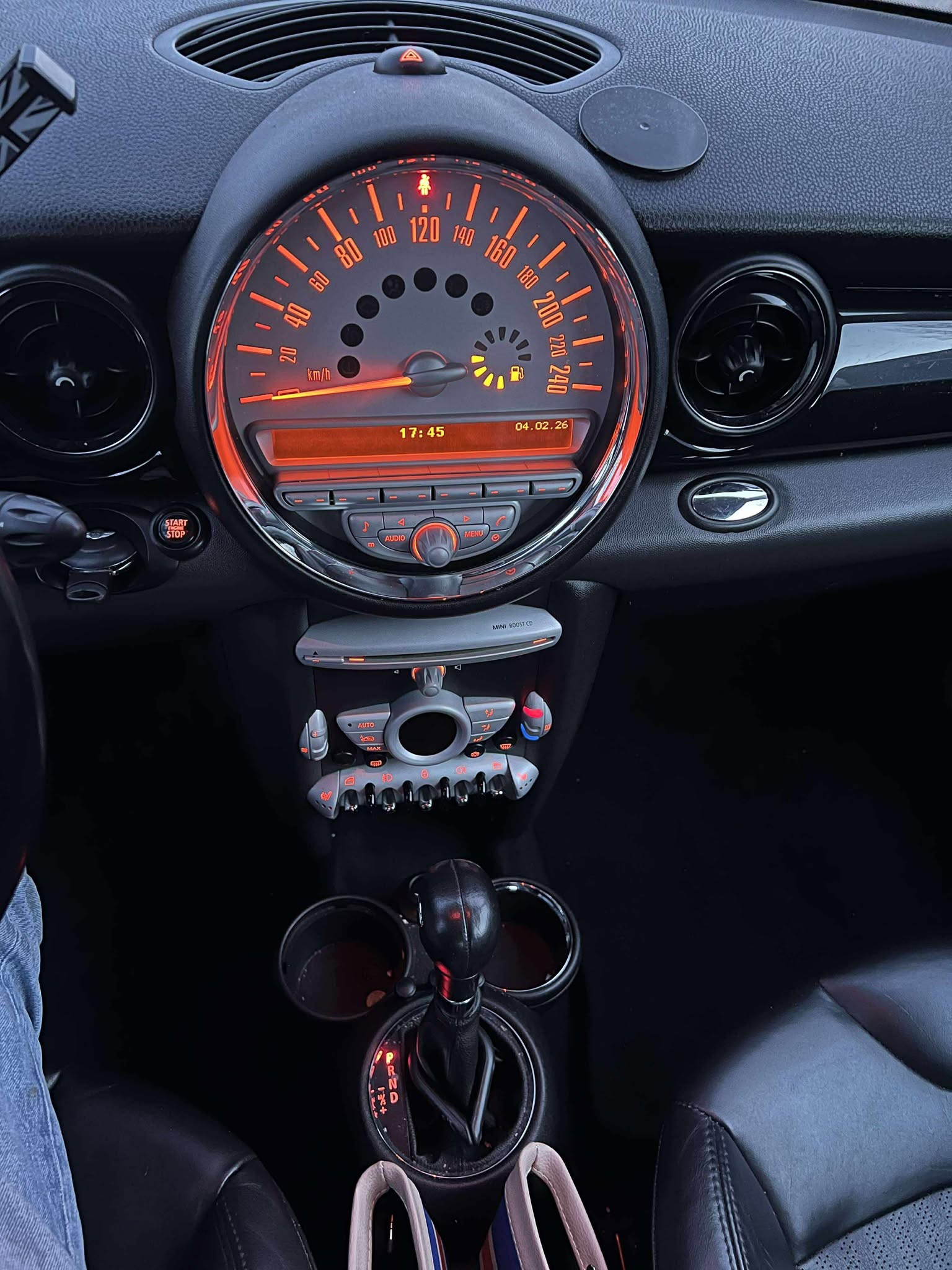 MINI Cooper-image-4