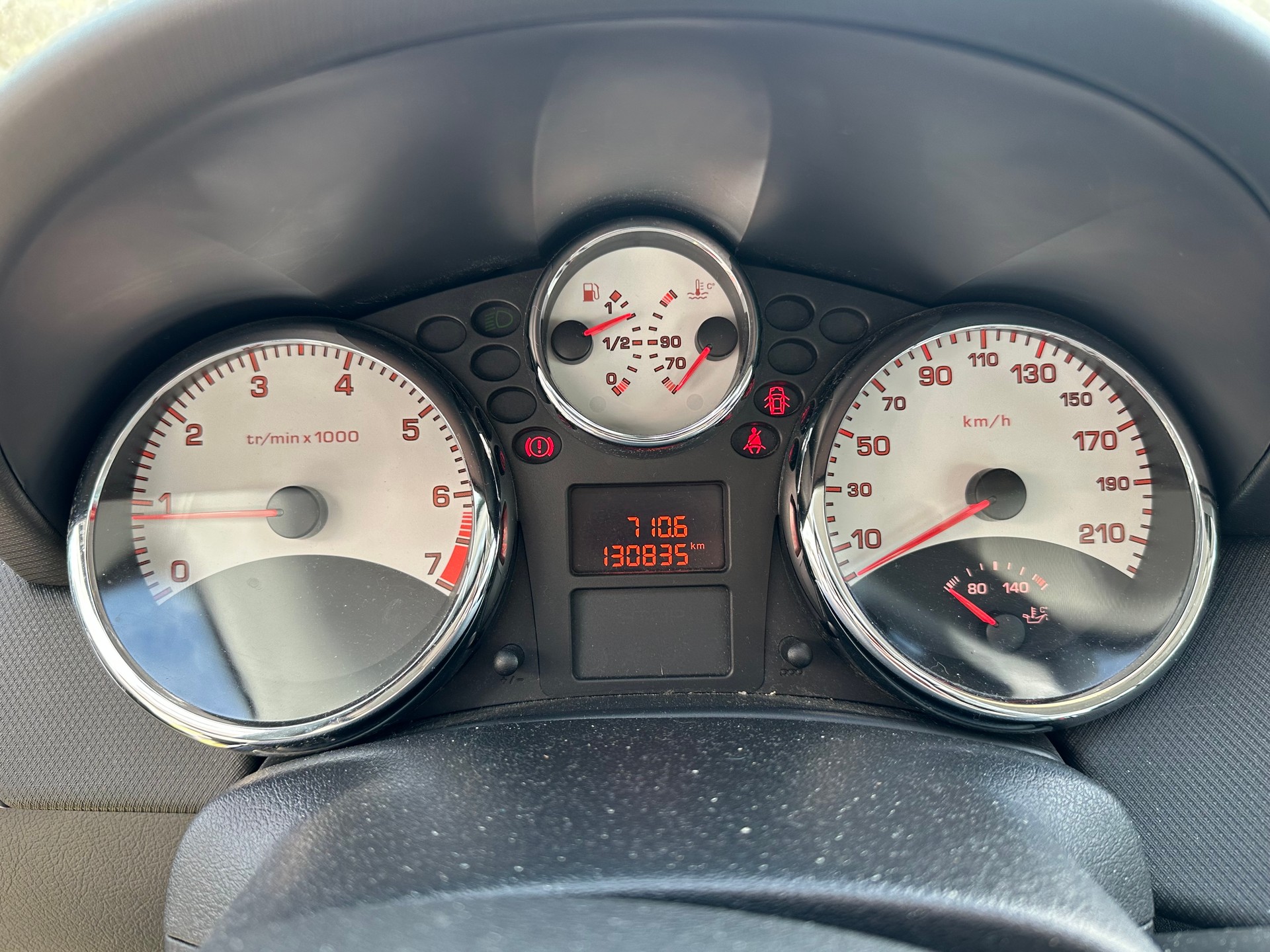 PEUGEOT 207 CC 1.6 16V Turbo Sport-image-5