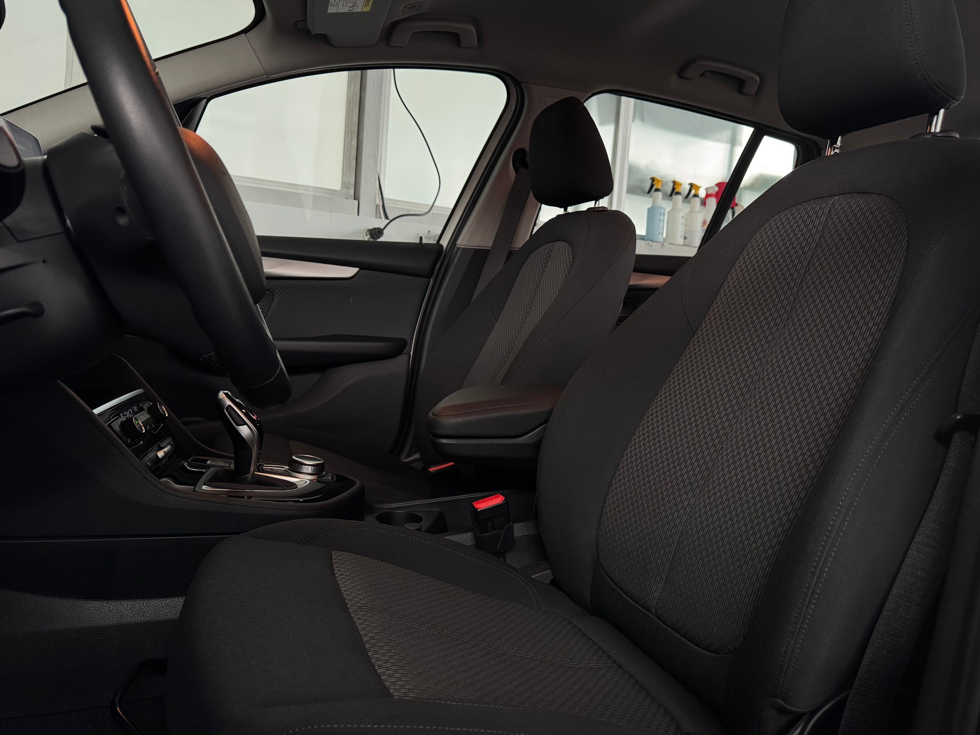 BMW 216d Gran Tourer DKG-image-5