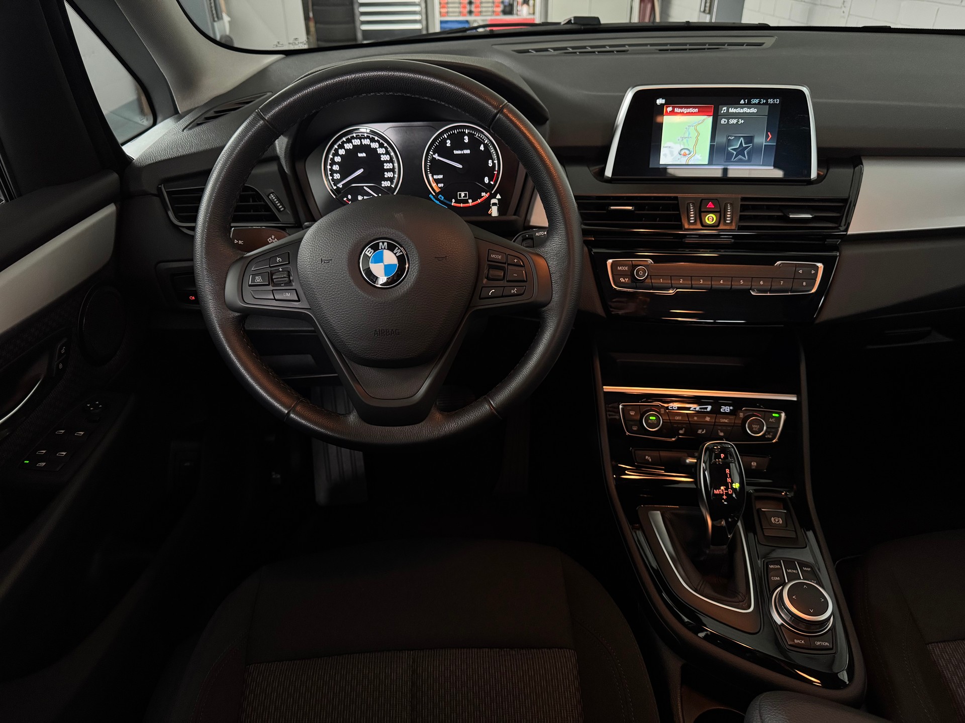 BMW 216d Gran Tourer DKG-image-7