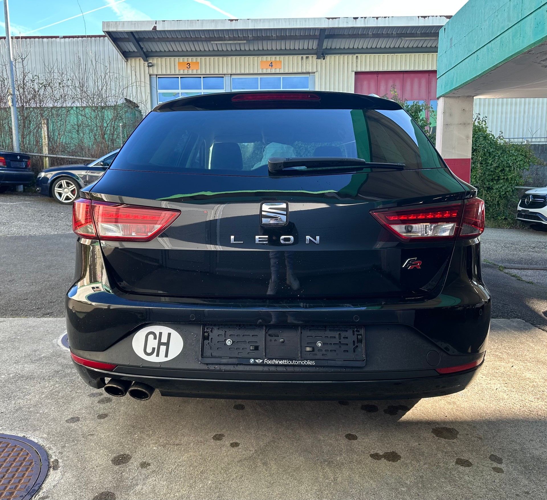 SEAT Leon ST 1.4 TSI FR DSG-image-3