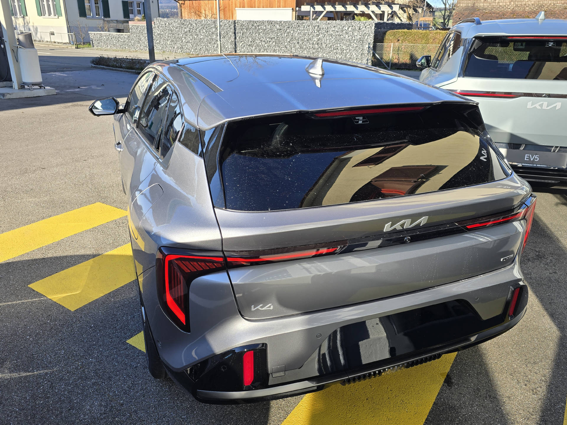 KIA K4 1.6 T-GDi GT-Line-image-2