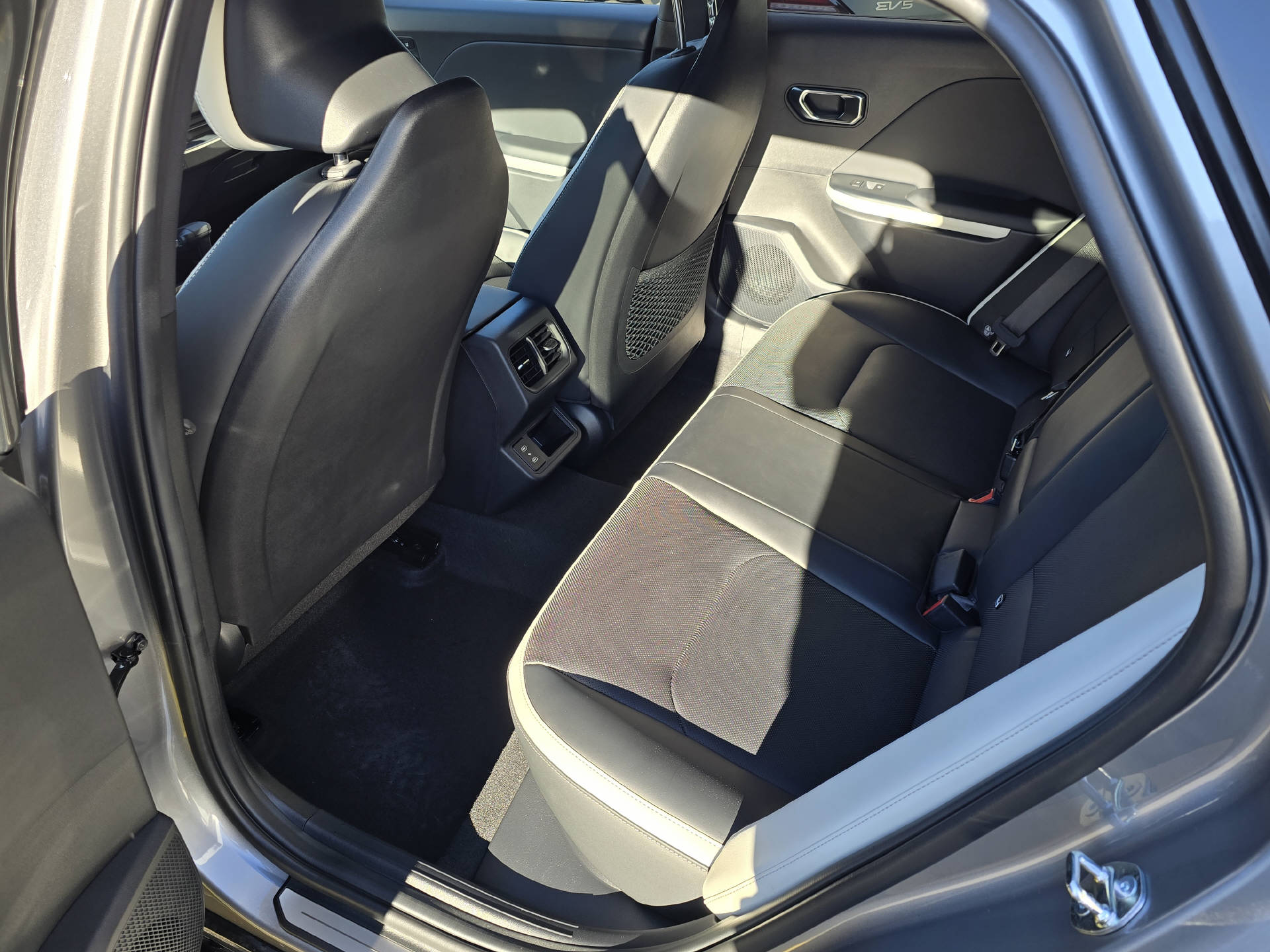 KIA K4 1.6 T-GDi GT-Line-image-4