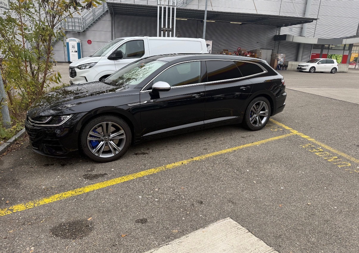 VW Arteon SB 2.0 TSI R 4Motion DSG-image-2