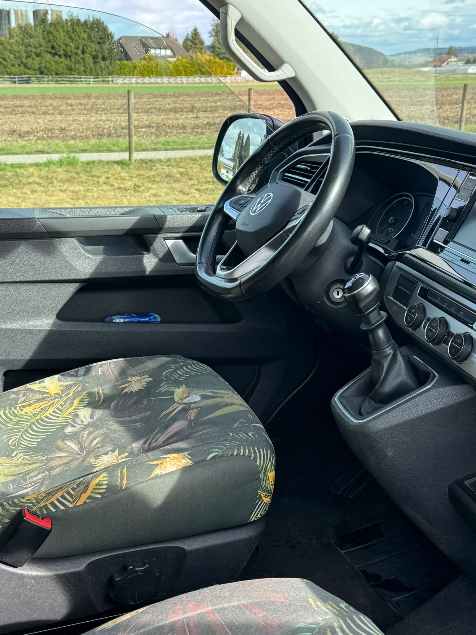 VW T6.1 Multivan 2.0 TDI Trendline-image-2
