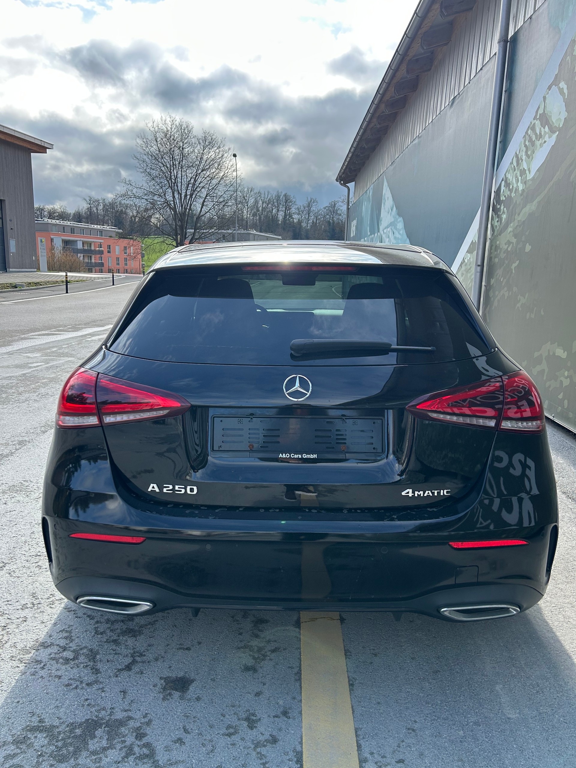MERCEDES-BENZ A 250 4Matic AMG Line 4Matic 7G-DCT-image-4