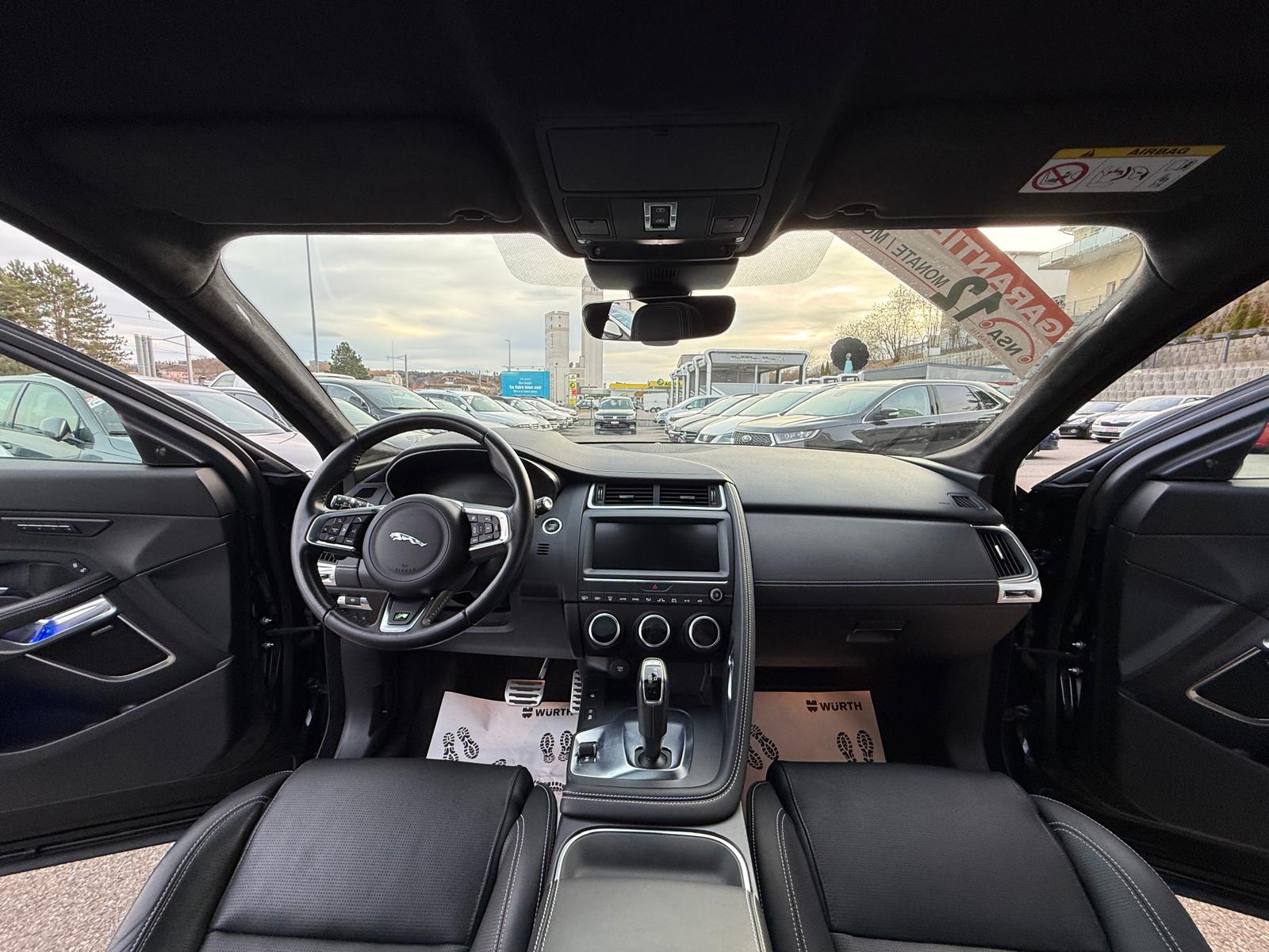 JAGUAR E-Pace 2.0 P300 R-Dynamic HSE AWD Automatik-image-8