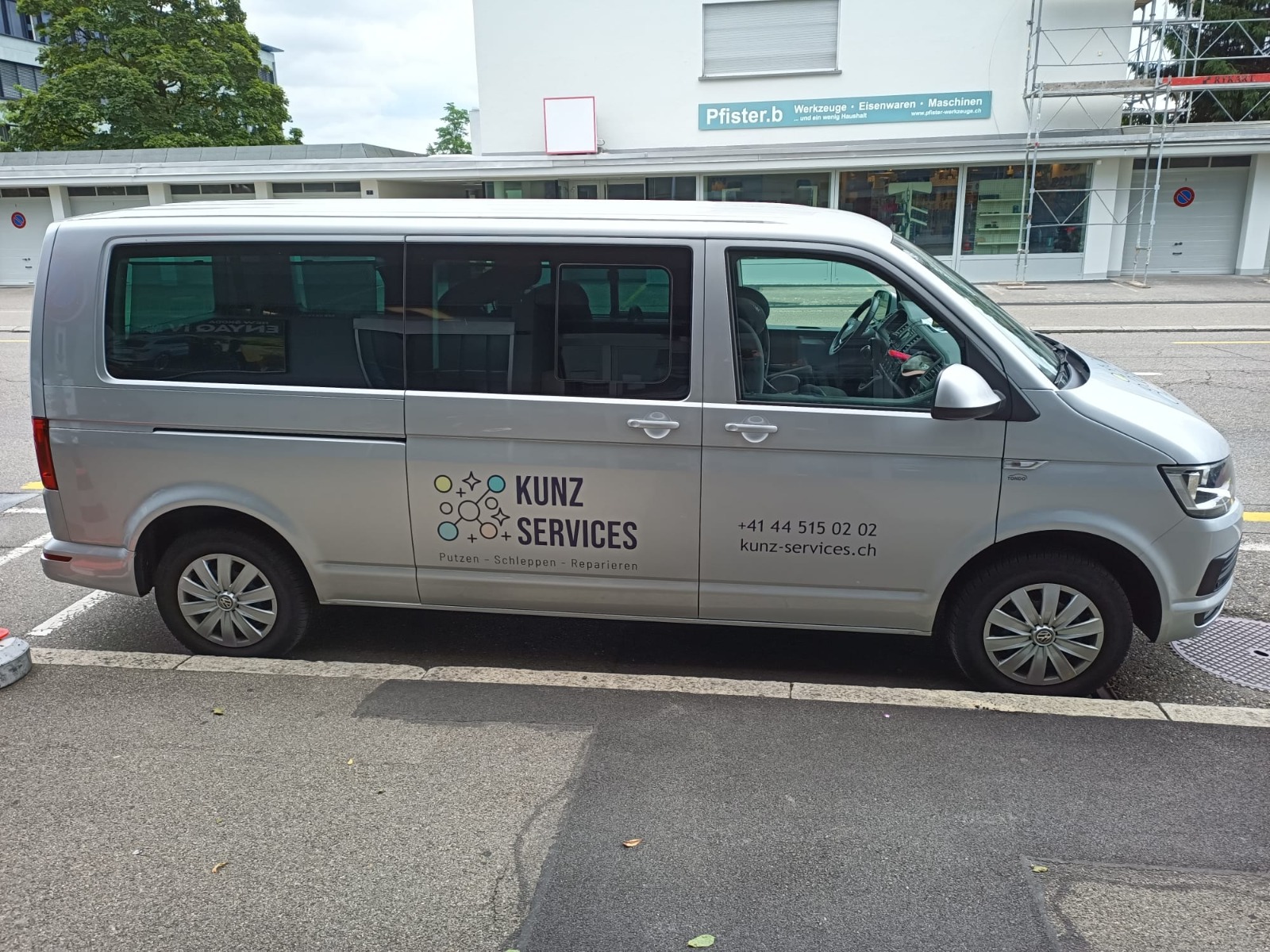 VW Caravelle Comfortline RS 3400mm DSG 4Motion-image-1