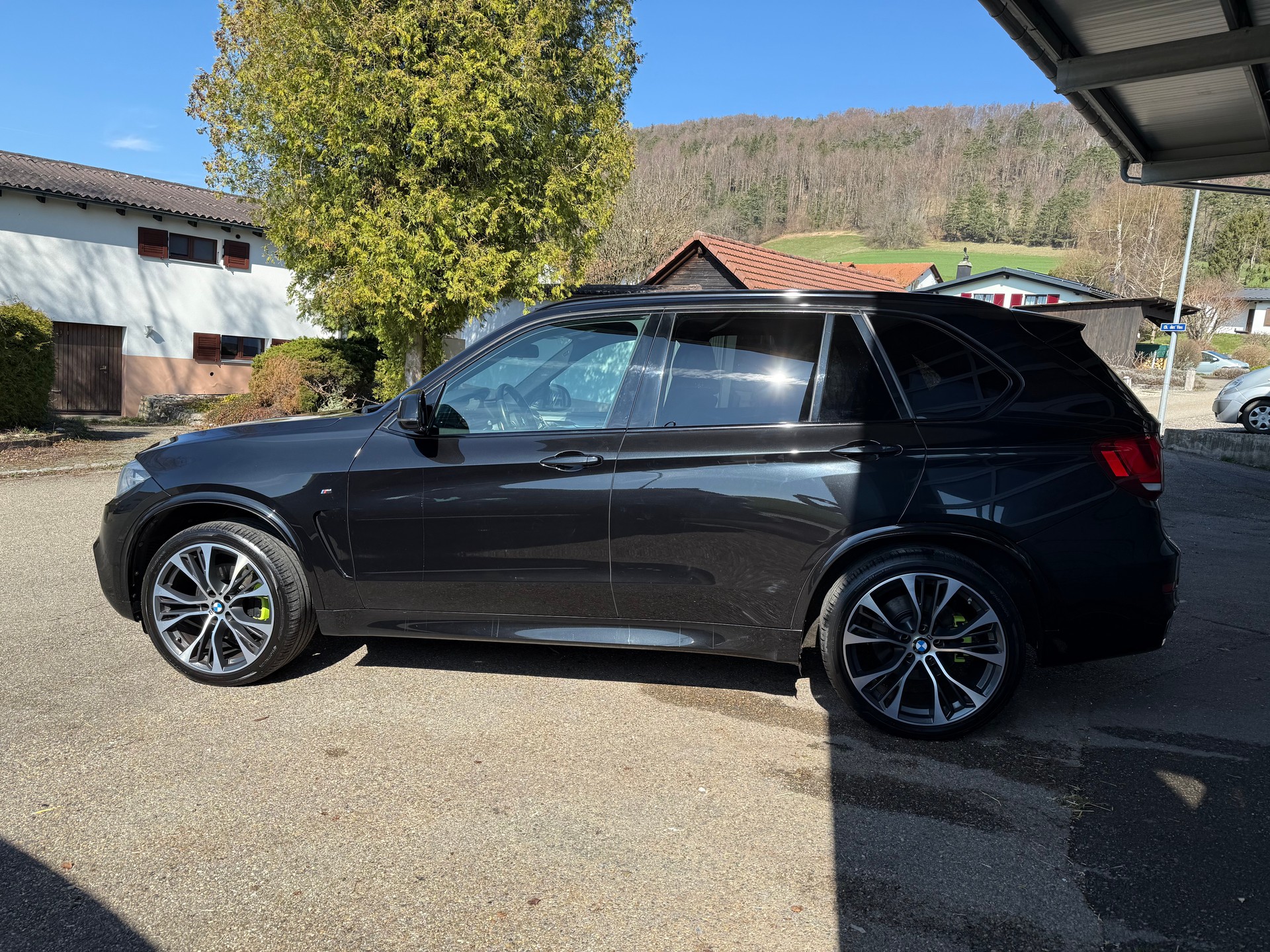 BMW X5 xDrive 40d Steptronic / VENDUE VERKAUFT-image-4