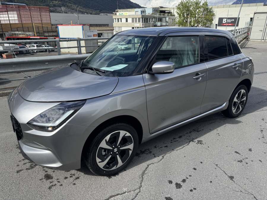 SUZUKI Swift 1.2 Compact Top Hybrid 4x4-image-4