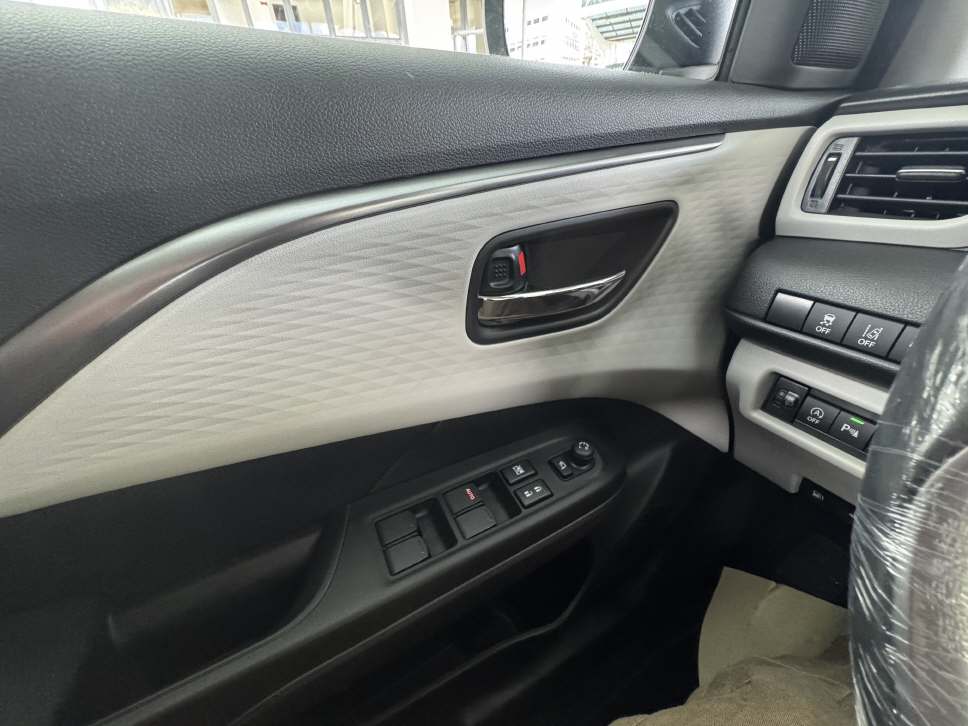 SUZUKI Swift 1.2 Compact Top Hybrid 4x4-image-7